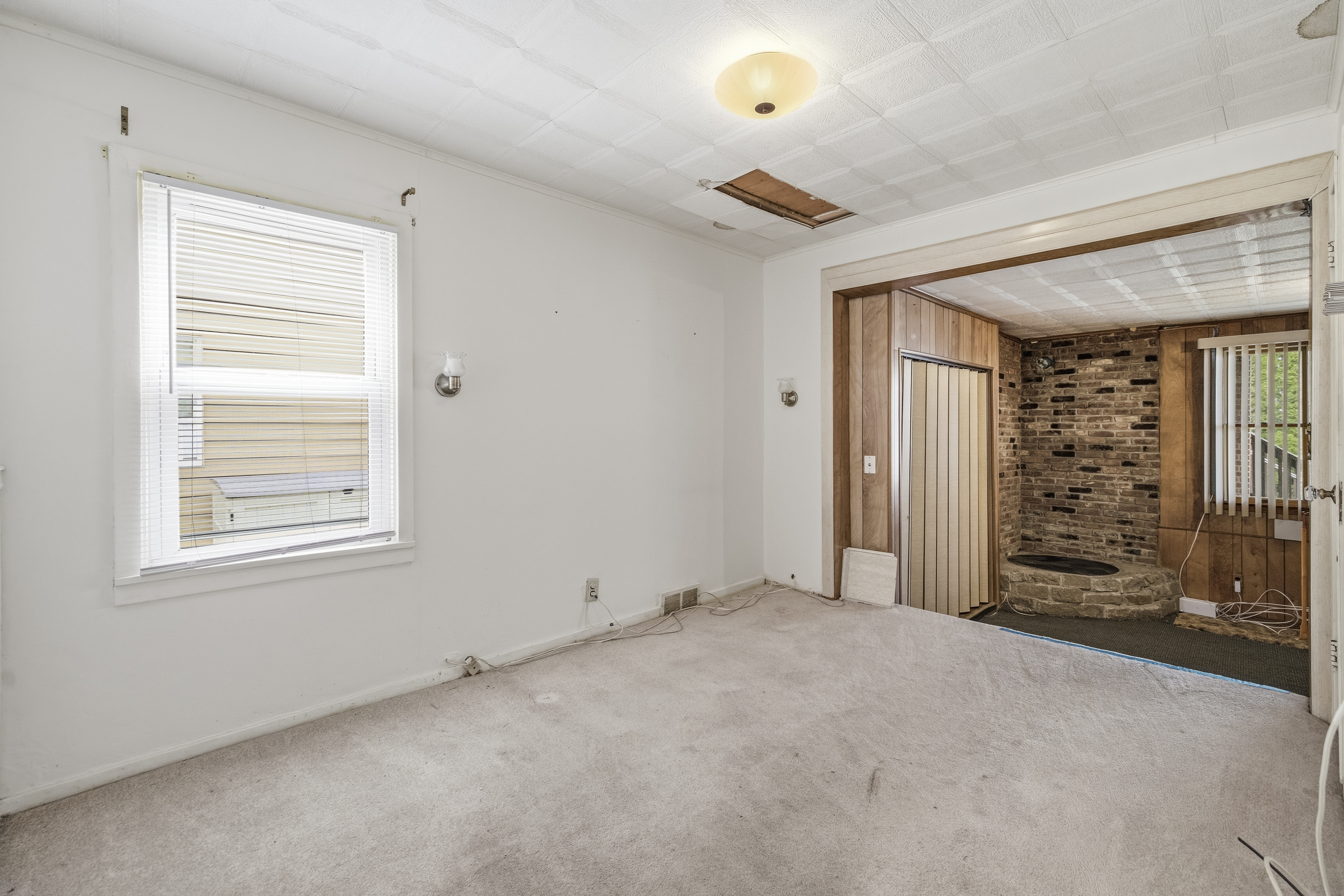  49 Roosevelt Court, Westbury, NY, 11590 - 物件實景