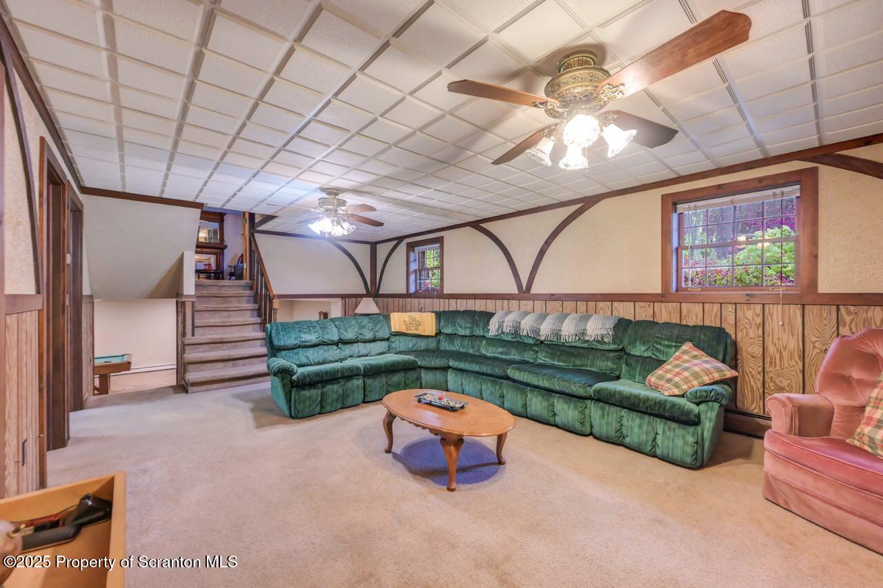 Gouldsboro, Pennsylvania, 18424, United States, 4 Bedrooms Bedrooms, ,3 BathroomsBathrooms,Residential,For Sale,1998512