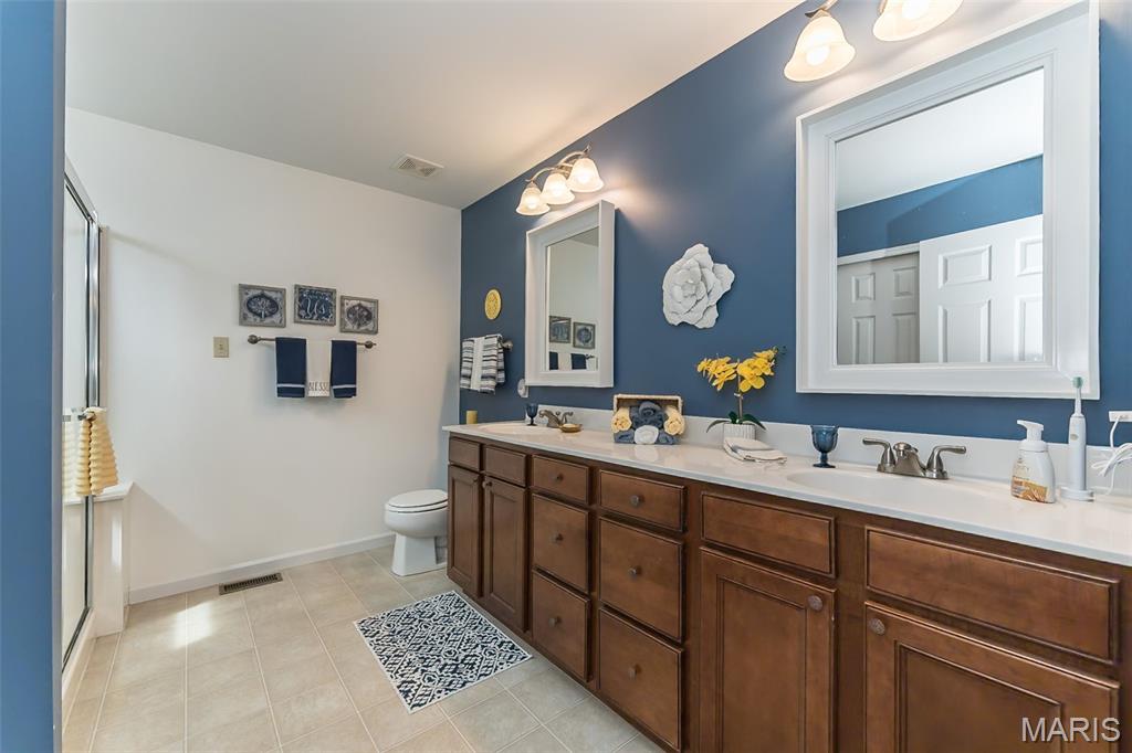 Dardenne Prairie, Missouri, 63368, United States, 3 Bedrooms Bedrooms, ,3 BathroomsBathrooms,Residential,For Sale,1939859