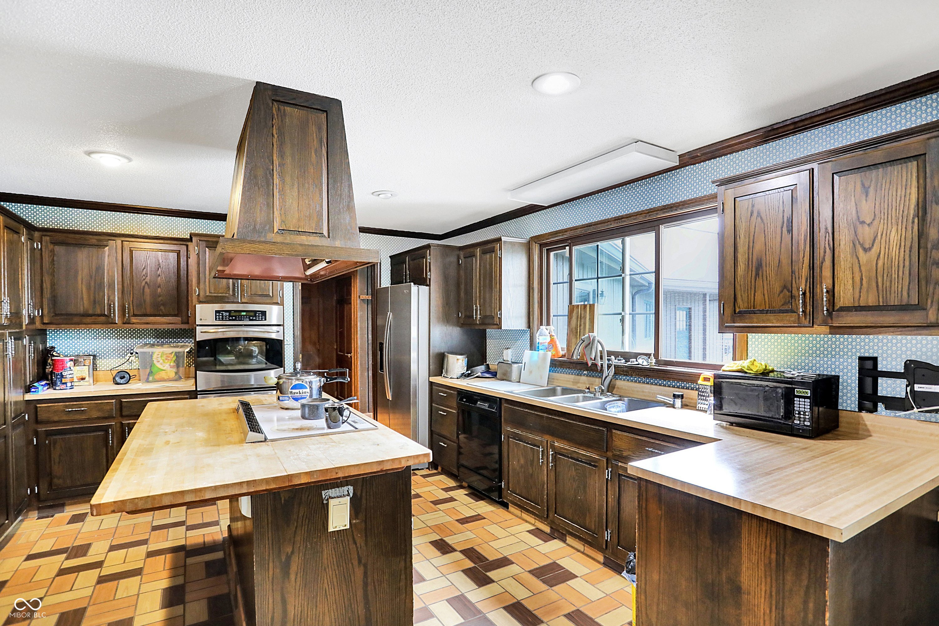 Edinburgh, Indiana, 46124, United States, 3 Bedrooms Bedrooms, ,3 BathroomsBathrooms,Residential,For Sale,1935669