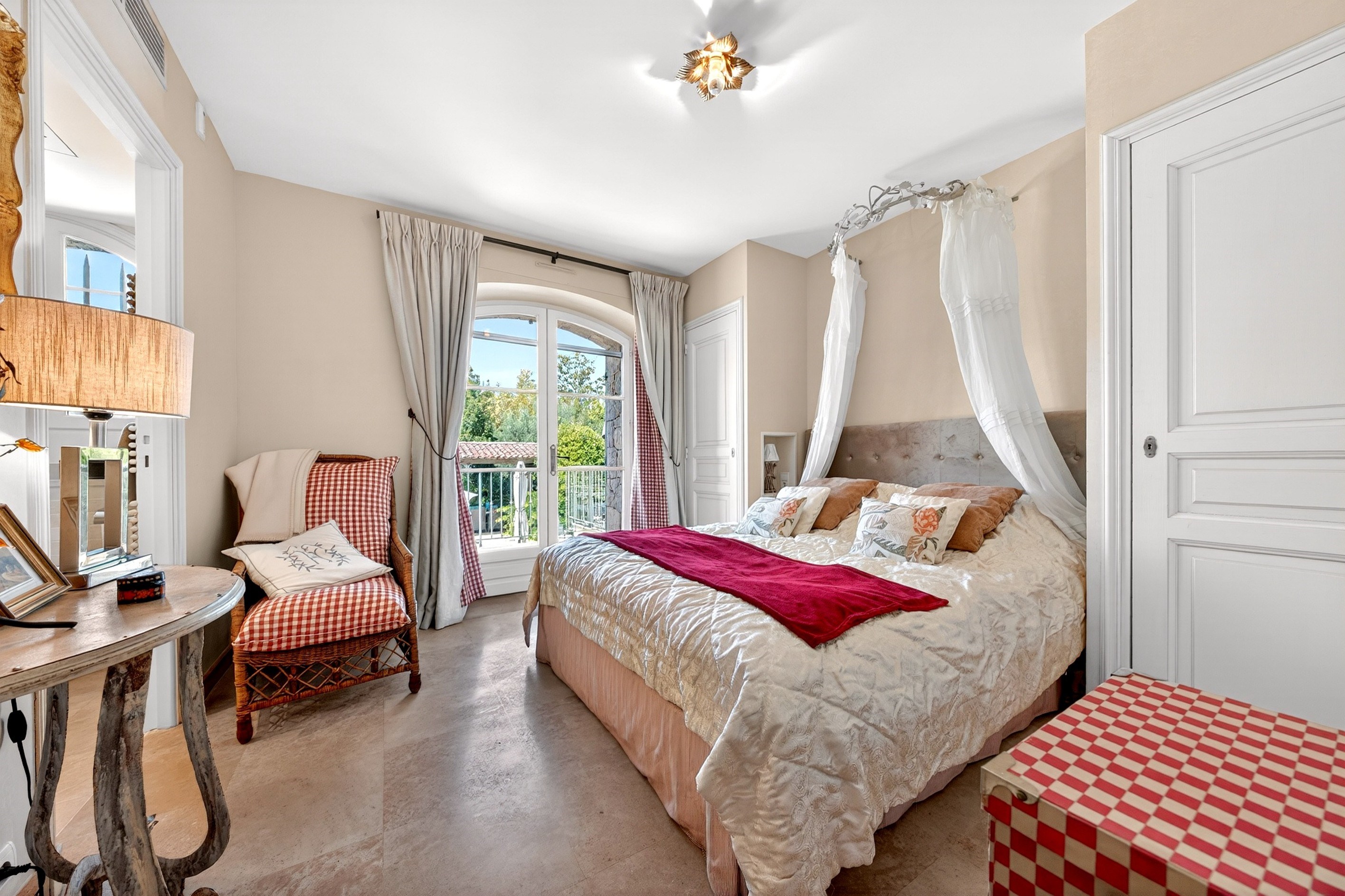  Luxury villa in Mougins with heated pool and panoramic views near the historic … - 物件實景
