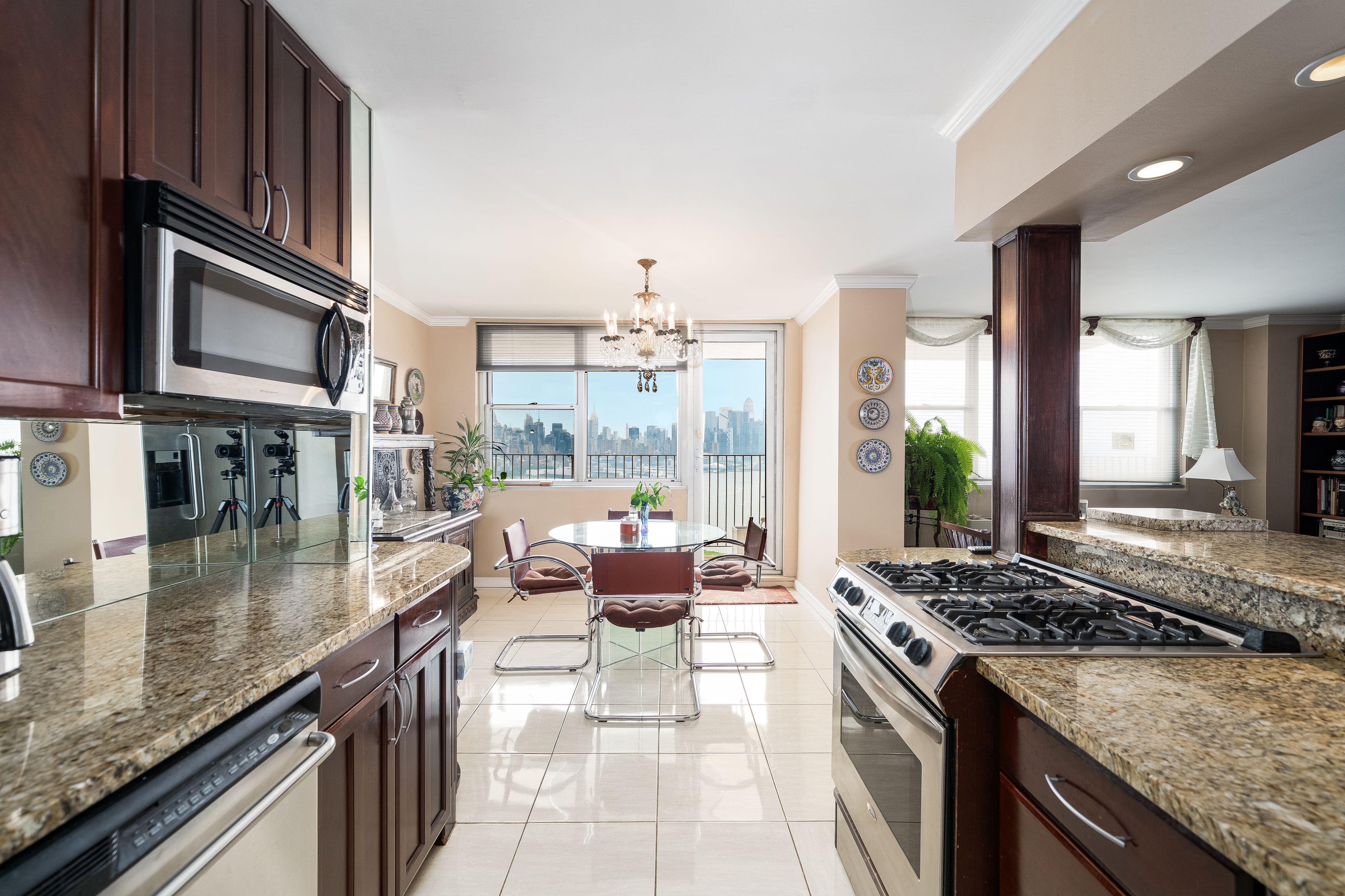  6040 JFK Boulevard East, West New York, NJ 07093 - 物件實景