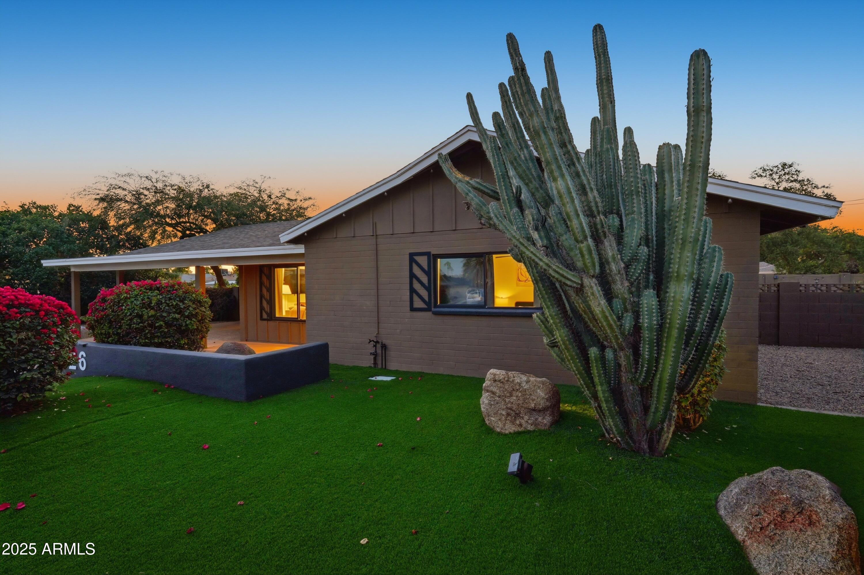 Scottsdale, Arizona, 85251, United States, 4 Bedrooms Bedrooms, ,2 BathroomsBathrooms,Residential,For Sale,2001861