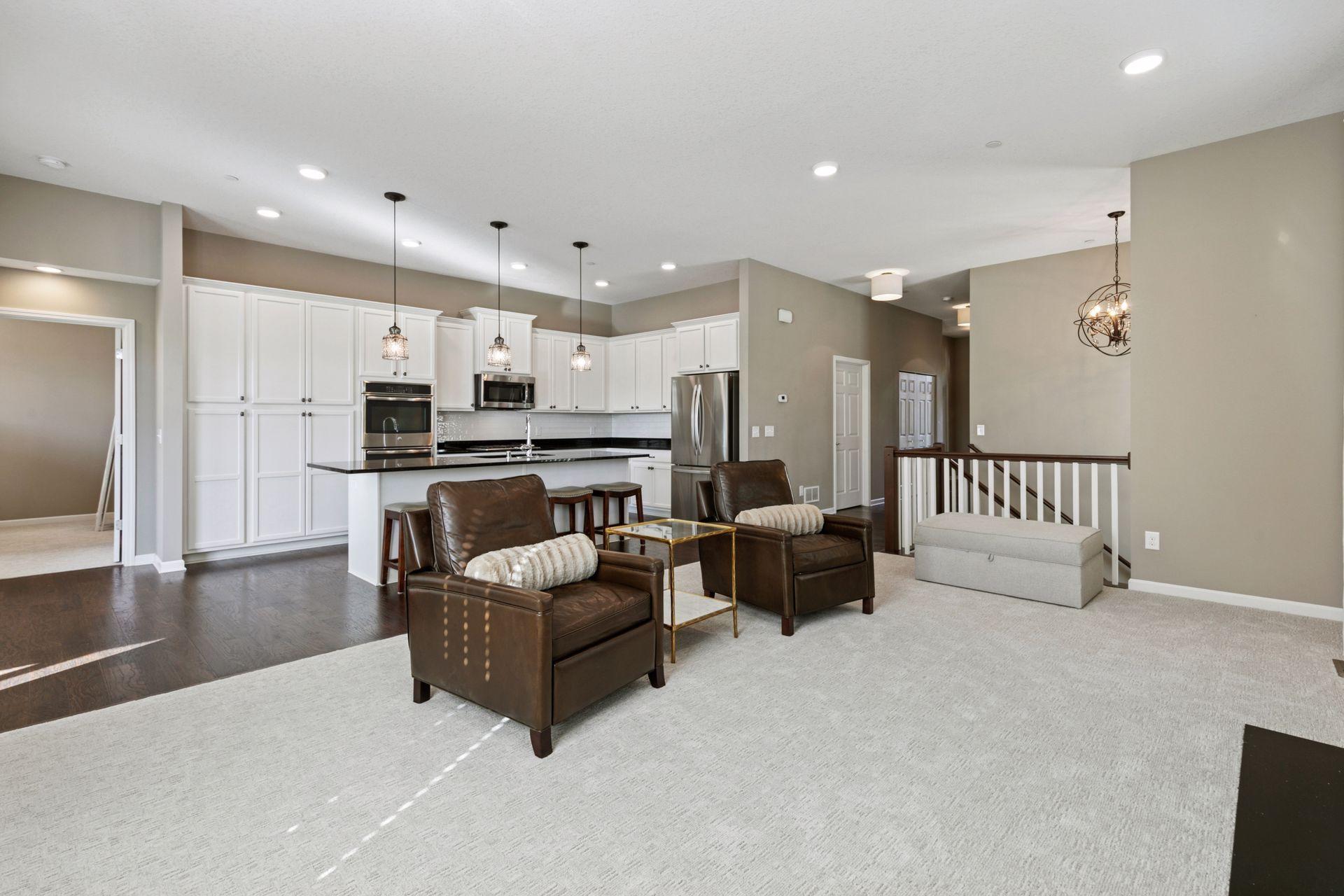 Lakeville, Minnesota, 55044, United States, 3 Bedrooms Bedrooms, ,2 BathroomsBathrooms,Residential,For Sale,1971412