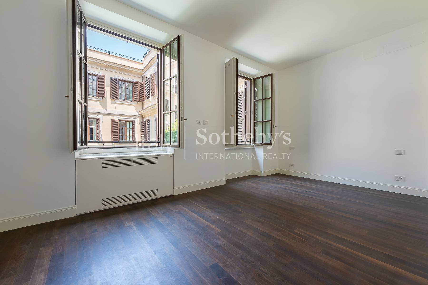  Prestigious Apartment with Terrace in the historic center - 物件實景