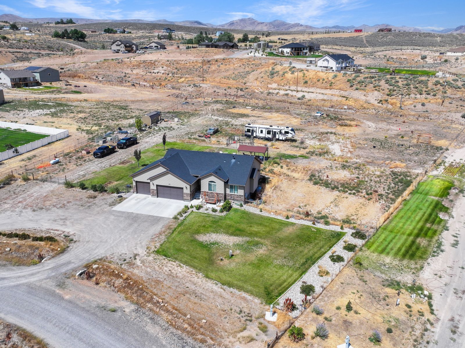 Elko, Nevada, 89801, United States, 6 Bedrooms Bedrooms, ,3 BathroomsBathrooms,Residential,For Sale,1868372
