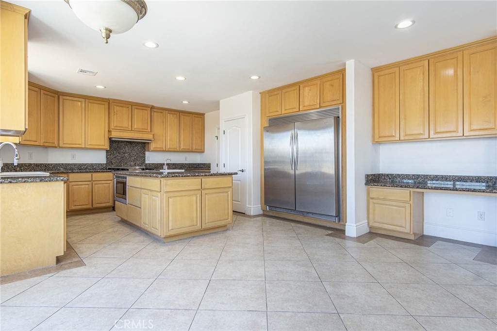 Apple Valley, California, 92307, United States, 6 Bedrooms Bedrooms, ,7 BathroomsBathrooms,Residential,For Sale,2022509