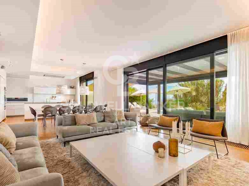 Marbella, Andalusia, ES, 6 Bedrooms Bedrooms, ,4 BathroomsBathrooms,Residential,For Sale,1795495