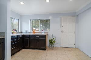 Los Angeles, California, 90037, United States, 3 Bedrooms Bedrooms, ,1 BathroomBathrooms,Residential,For Sale,1793774