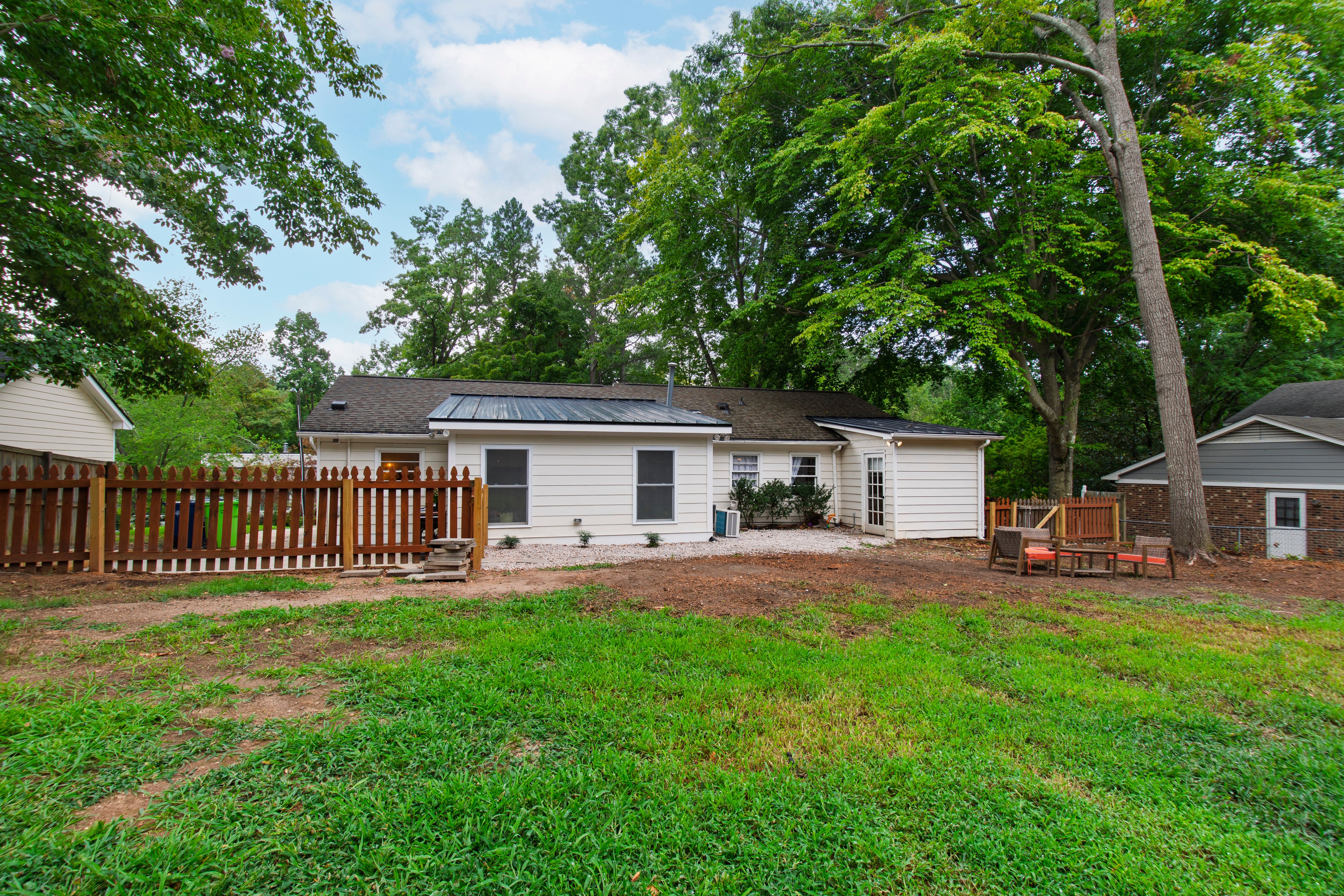  709 Dawnwood Court, Raleigh, NC 27609 - 物件實景