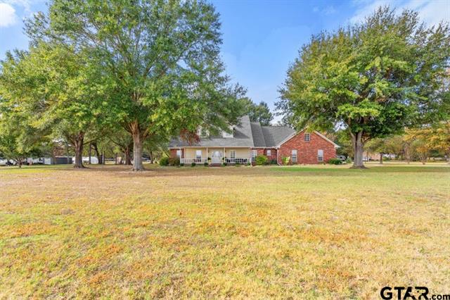 Lindale, Texas, 75771, United States, 3 Bedrooms Bedrooms, ,3 BathroomsBathrooms,Residential,For Sale,1995142