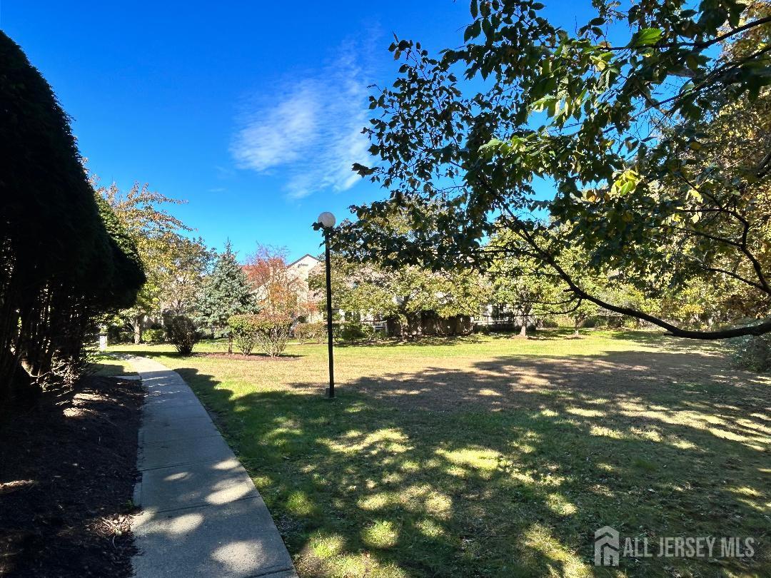 Edison, New Jersey, 08820, United States, 2 Bedrooms Bedrooms, ,3 BathroomsBathrooms,Residential,For Sale,1991890