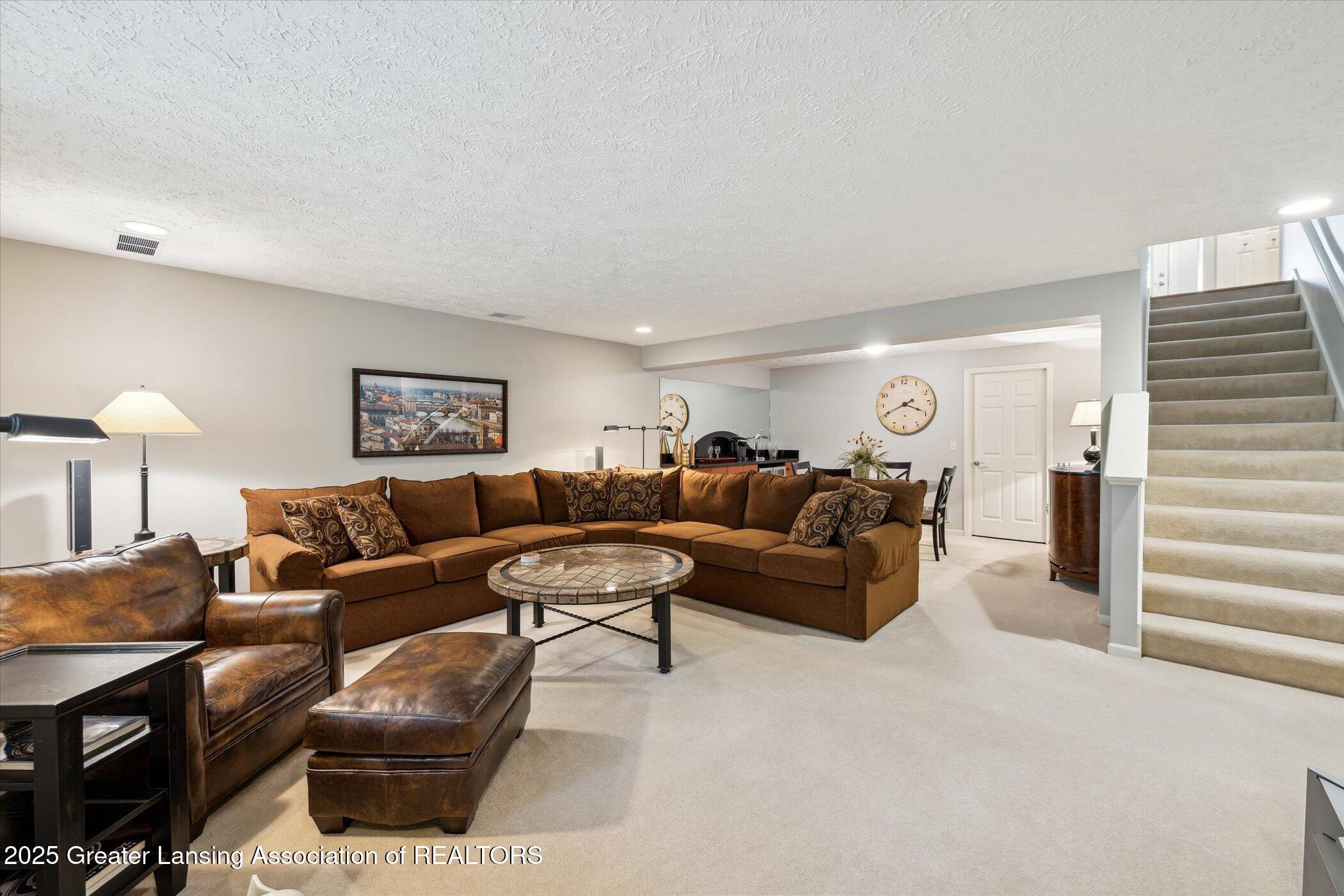 Bath, Michigan, 48808, United States, 4 Bedrooms Bedrooms, ,3 BathroomsBathrooms,Residential,For Sale,1890488