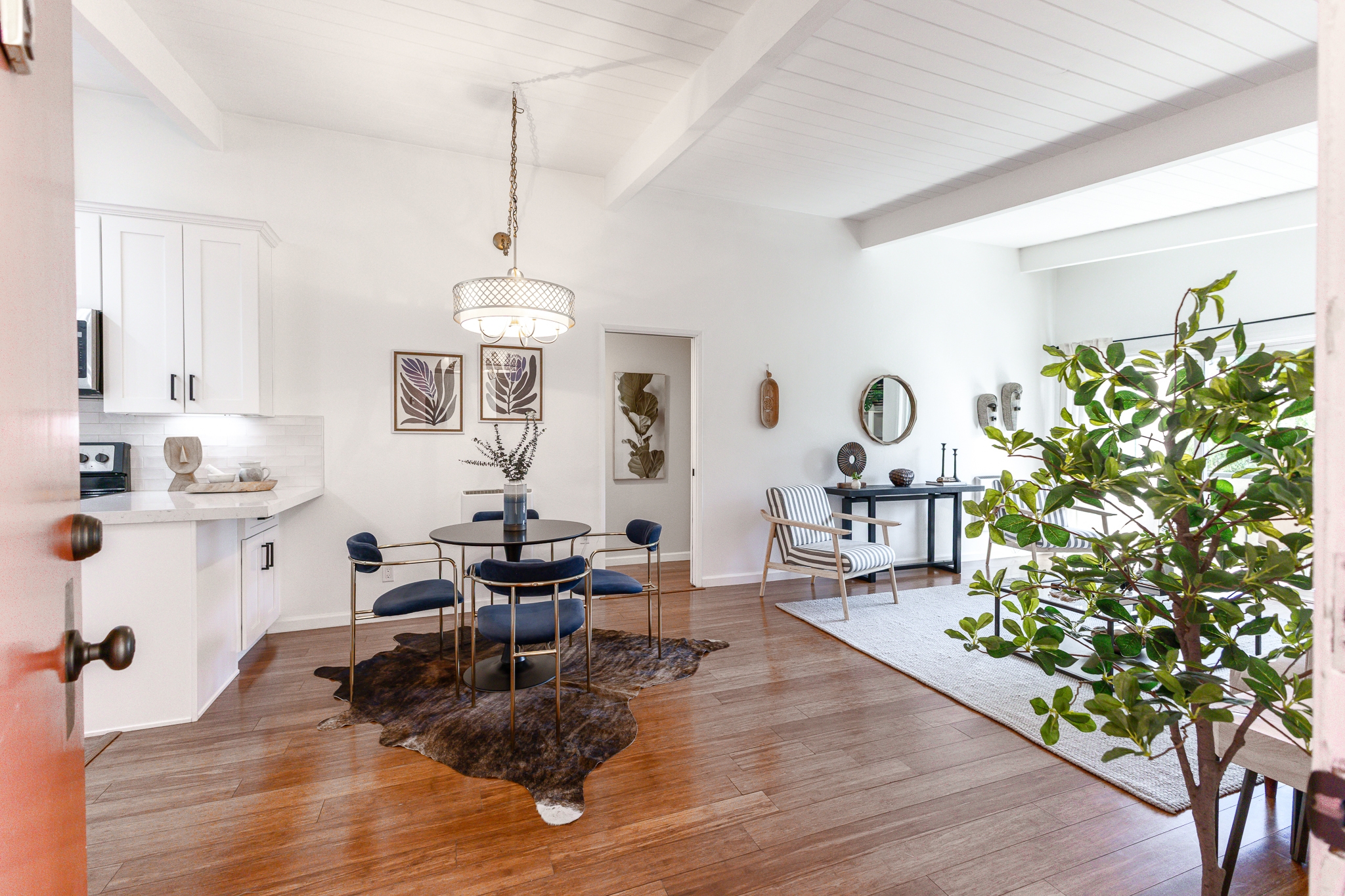  12014 Kling Street, #18 - 物件實景