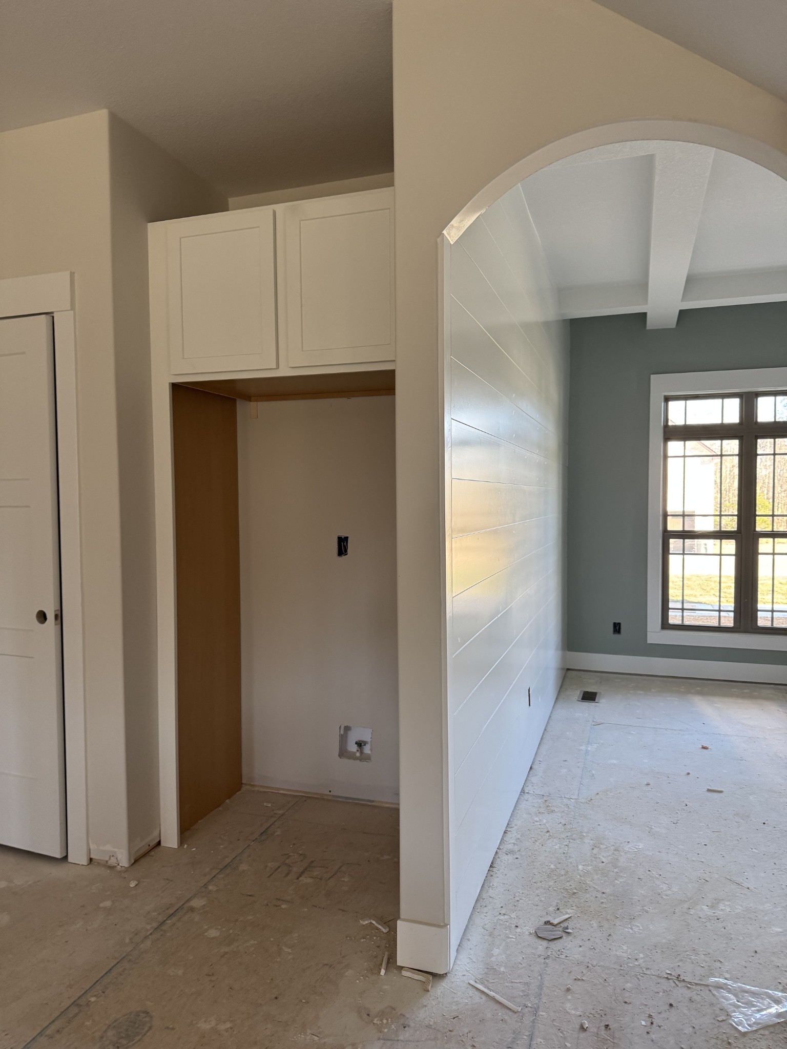 Clarksville, Tennessee, 37042, United States, 3 Bedrooms Bedrooms, ,4 BathroomsBathrooms,Residential,For Sale,2006024