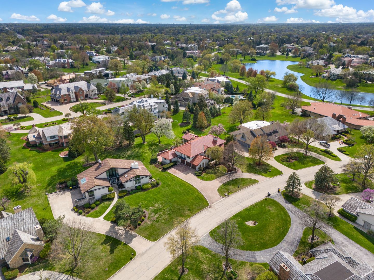 Oak Brook, Illinois, 60523, United States, 5 Bedrooms Bedrooms, ,6 BathroomsBathrooms,Residential,For Sale,1796873