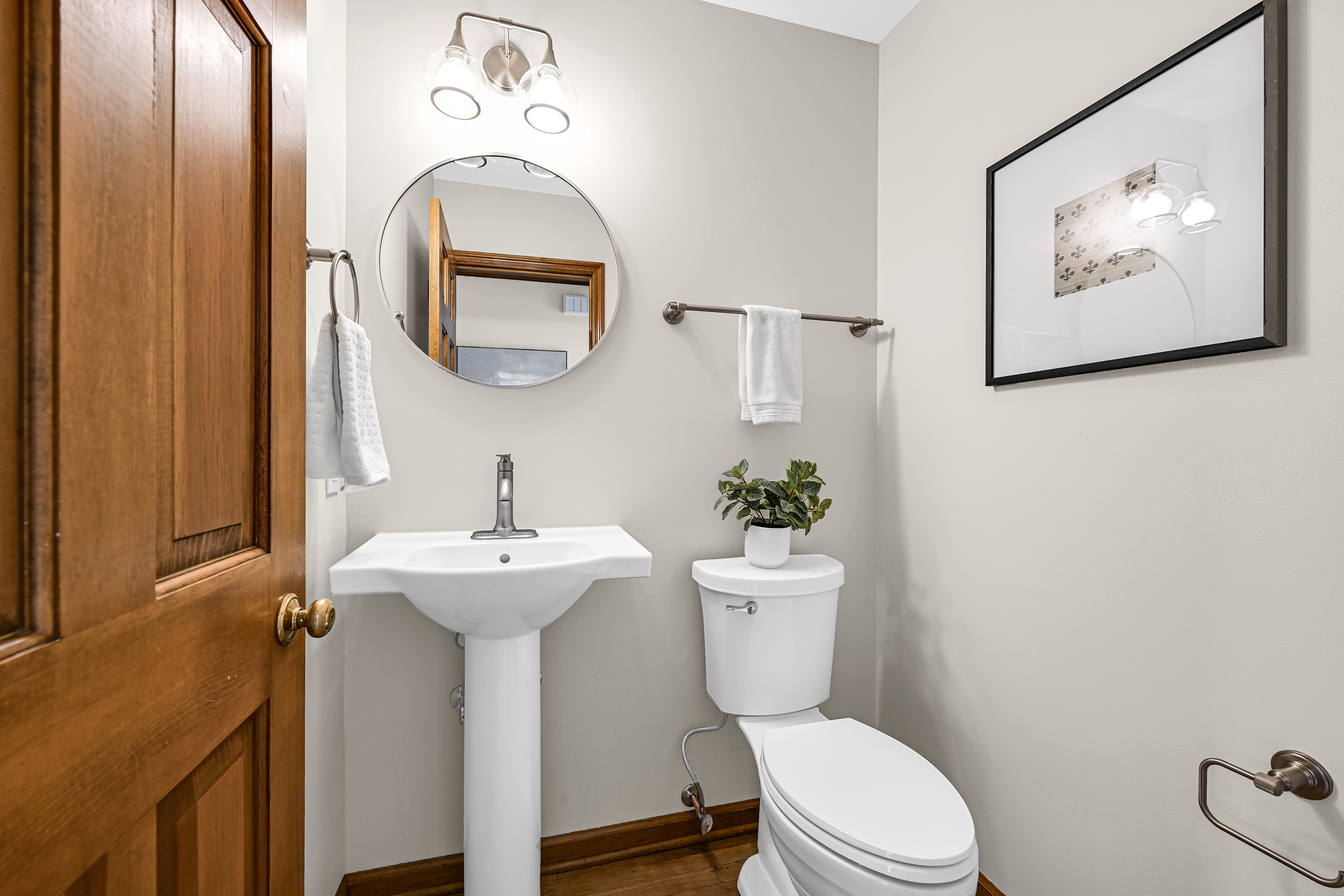  11415 Lake Shore Drive, Mequon, WI 53092 - 物件實景