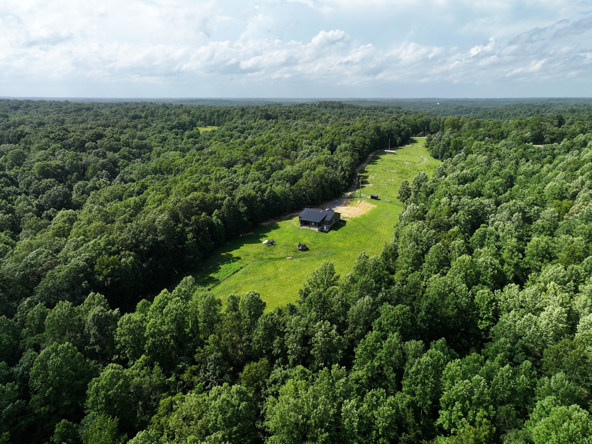 Indian Mound, Tennessee, 37079, United States, 3 Bedrooms Bedrooms, ,2 BathroomsBathrooms,Residential,For Sale,1866881