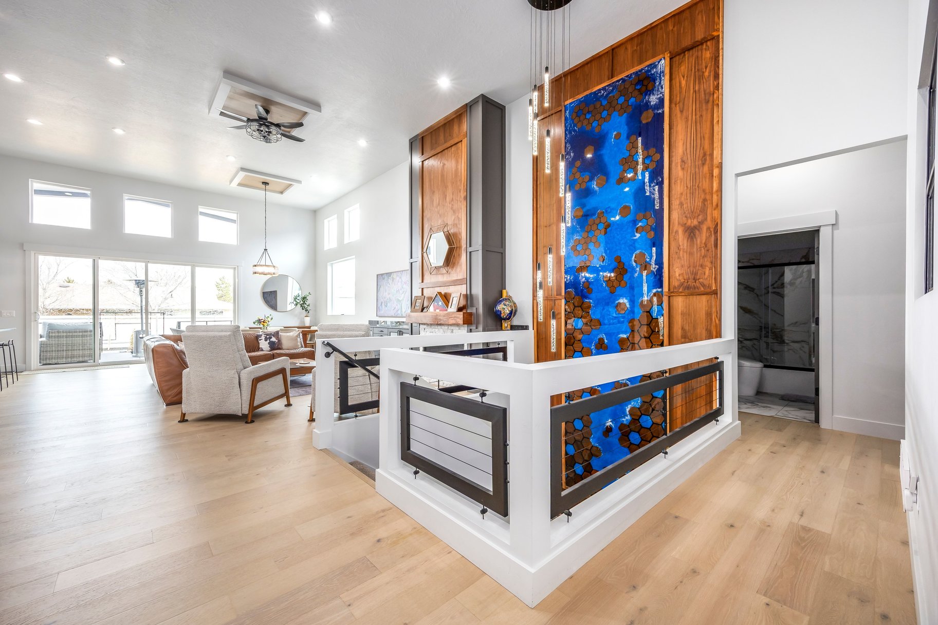  Luxury Inside and Out with Mountain Views - 物件實景