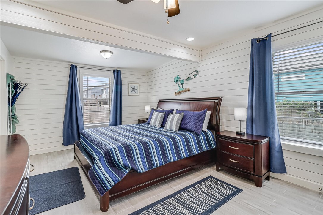 Port Aransas, Texas, 78373, United States, 3 Bedrooms Bedrooms, ,2 BathroomsBathrooms,Residential,For Sale,1877557