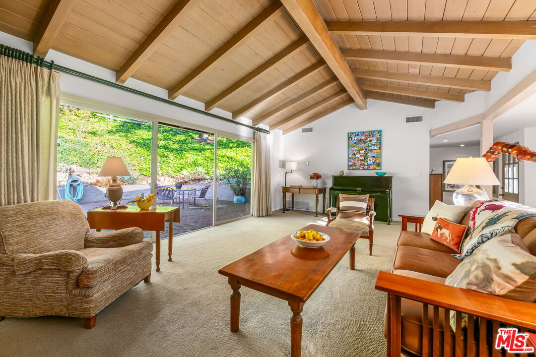 Los Angeles, California, 90049, United States, 4 Bedrooms Bedrooms, ,3 BathroomsBathrooms,Residential,For Sale,1805852