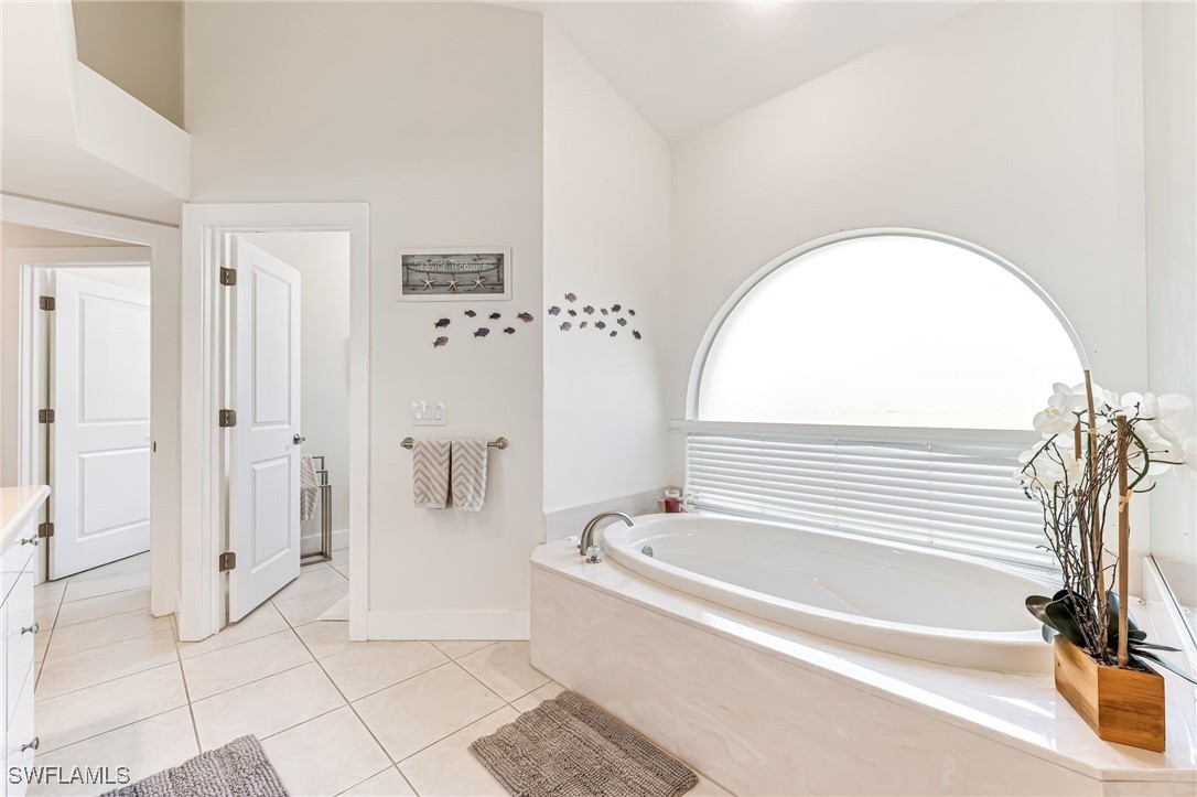 Cape Coral, Florida, 33914, United States, 5 Bedrooms Bedrooms, ,5 BathroomsBathrooms,Residential,For Sale,1802187