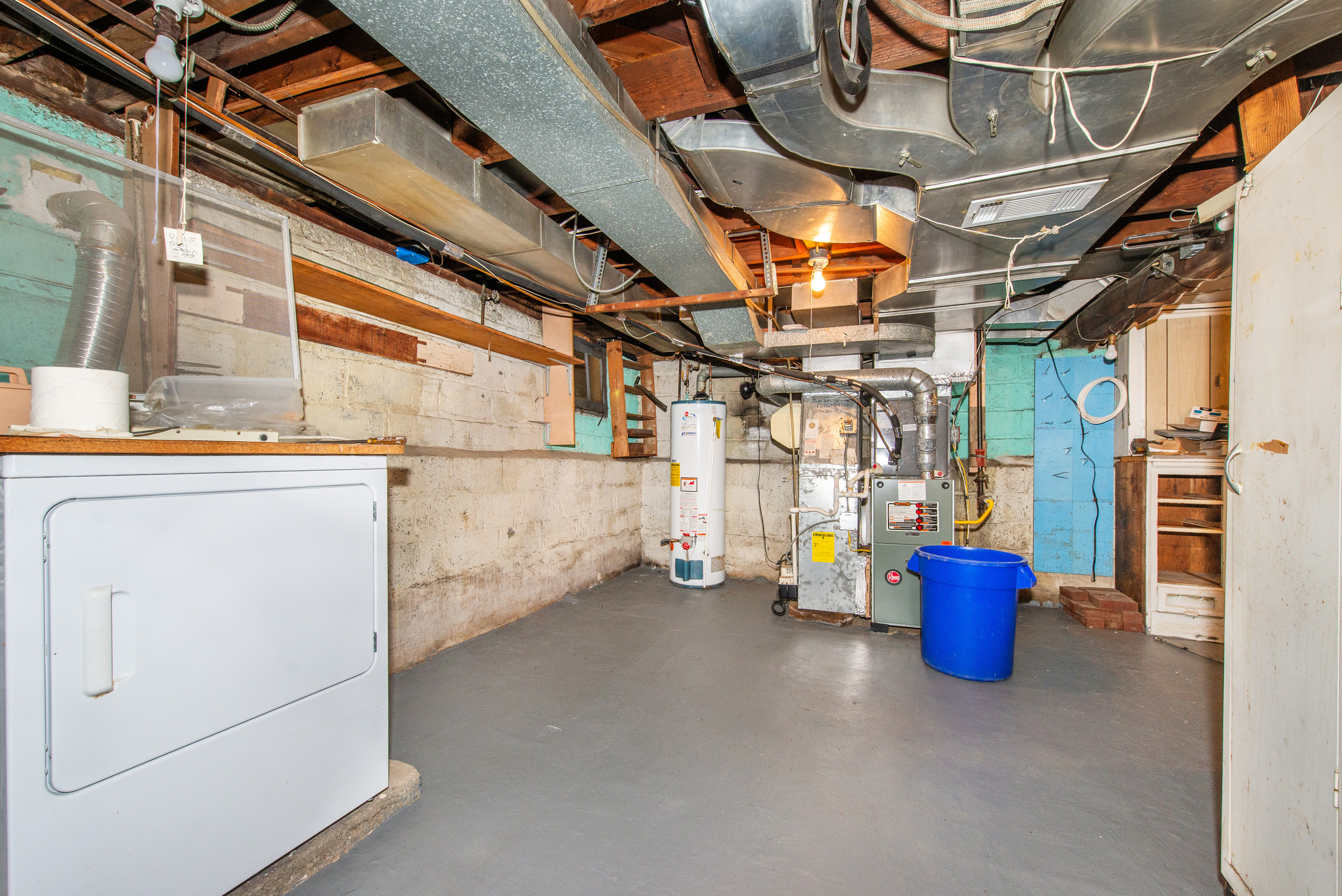 Nutley, New Jersey, 07110, United States, 3 Bedrooms Bedrooms, ,2 BathroomsBathrooms,Residential,For Sale,1977150