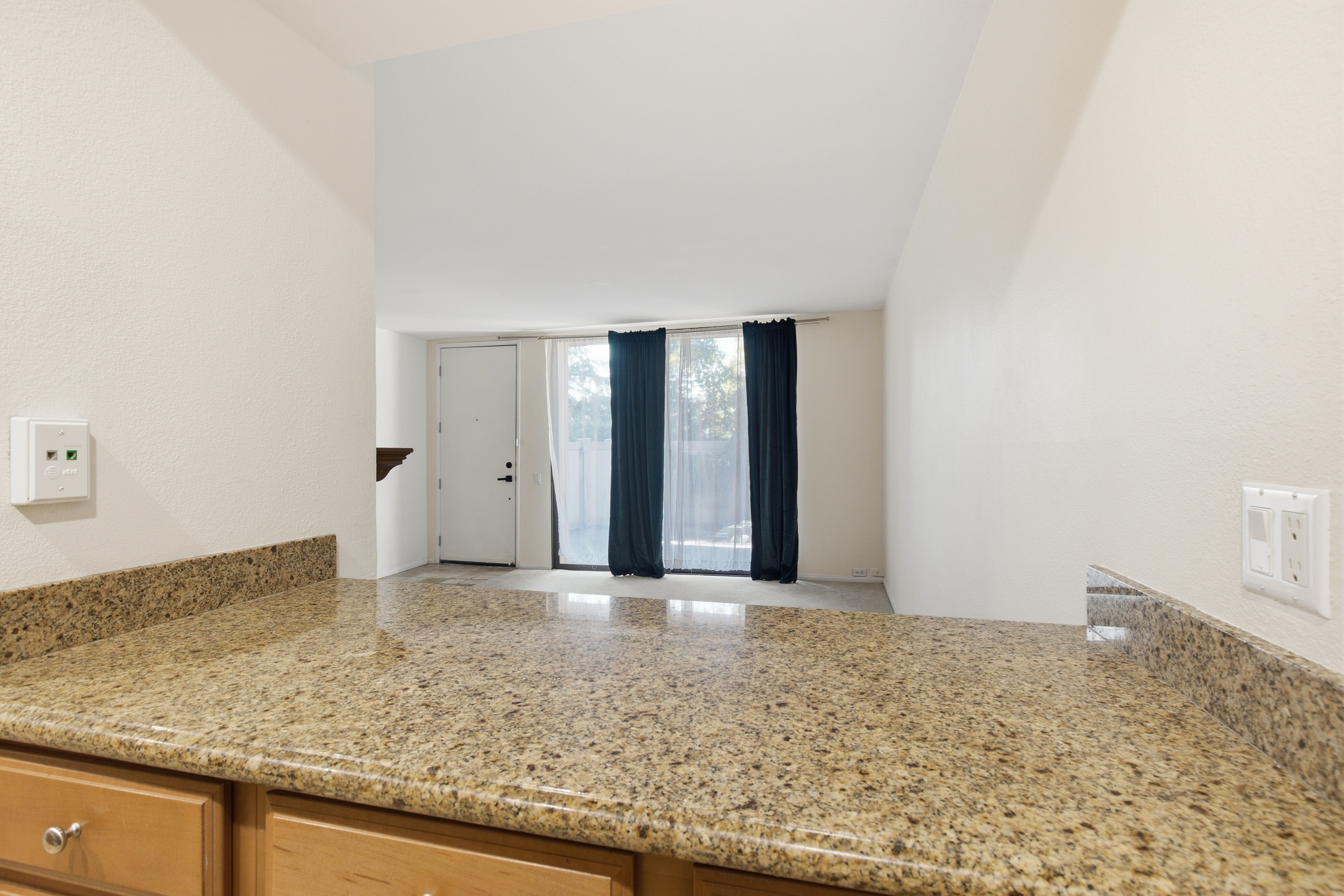  536 Woodside Oaks, Sacramento, CA, 95825 - 物件實景