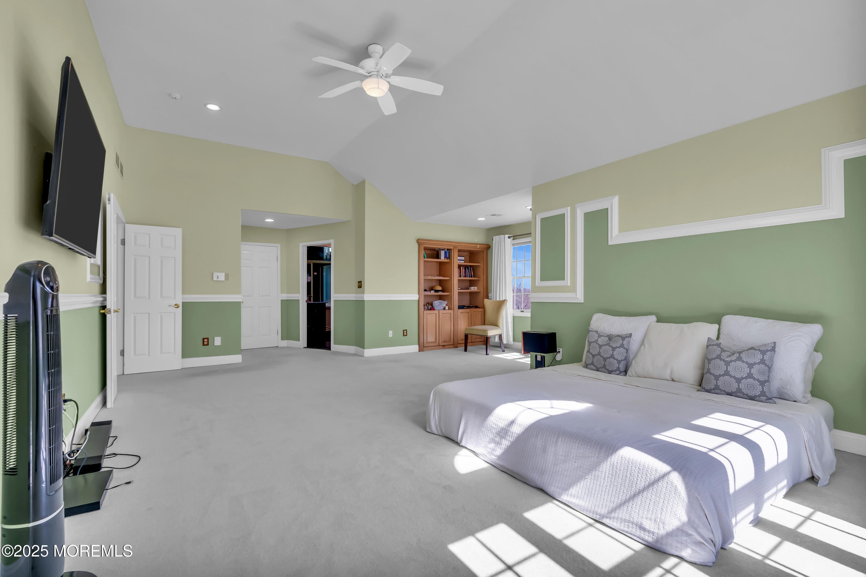 Manalapan, New Jersey, 07726, United States, 6 Bedrooms Bedrooms, ,5 BathroomsBathrooms,Residential,For Sale,1976013