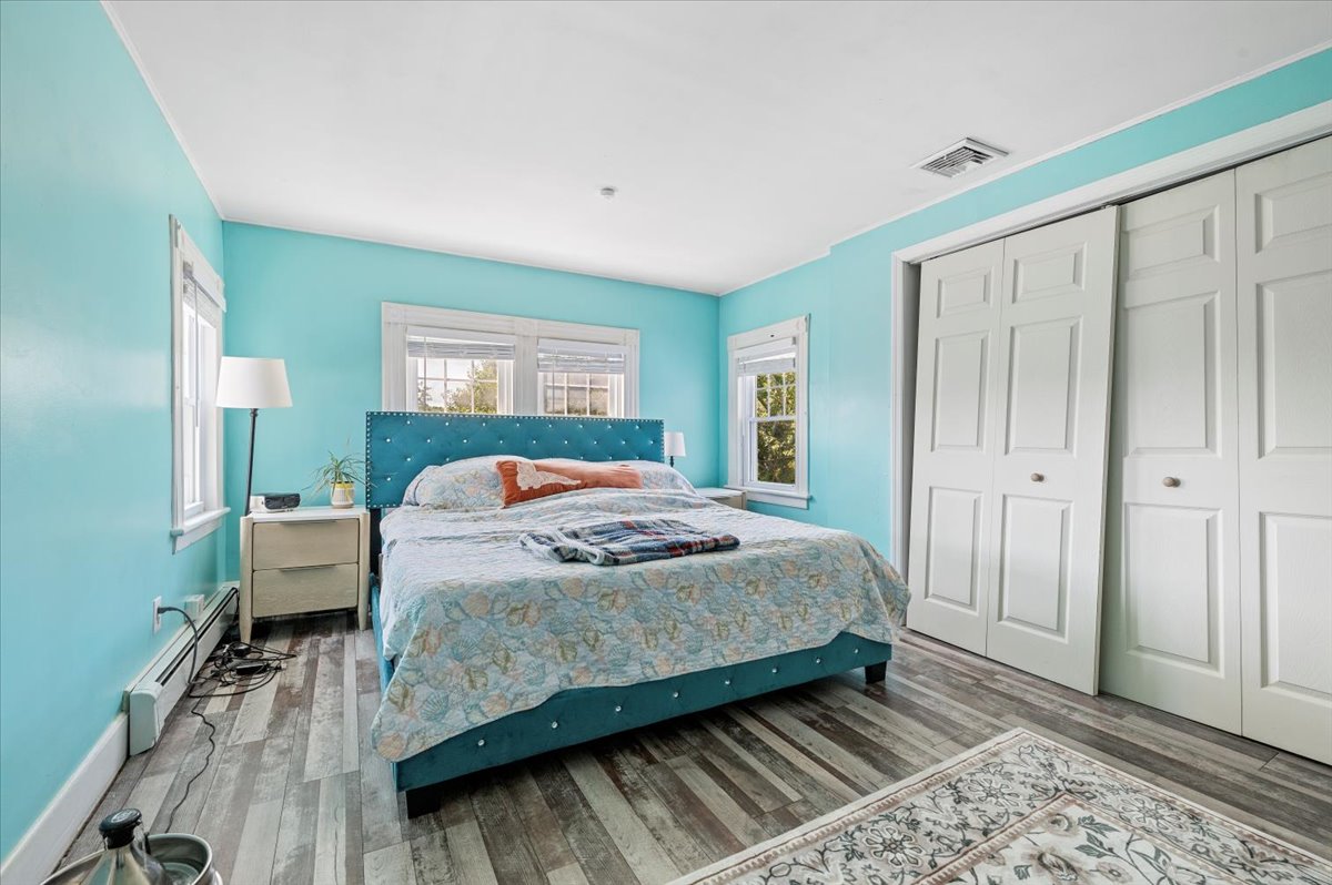 Amityville, New York, 11701, United States, 3 Bedrooms Bedrooms, ,3 BathroomsBathrooms,Residential,For Sale,1944957