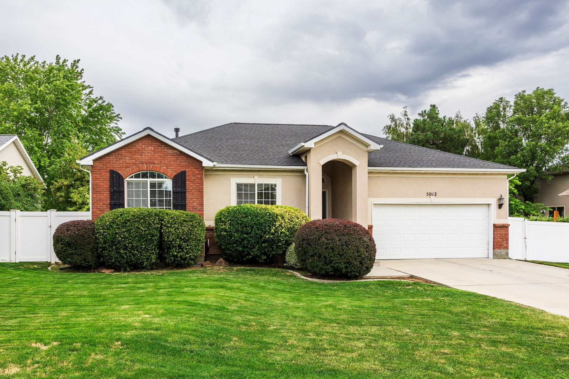  Meticulously maintained South Jordan Rambler with Large backyard - 物件實景