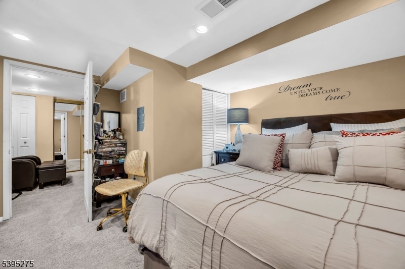 Franklin Twp., New Jersey, 08873, United States, 4 Bedrooms Bedrooms, ,3 BathroomsBathrooms,Residential,For Sale,1988990