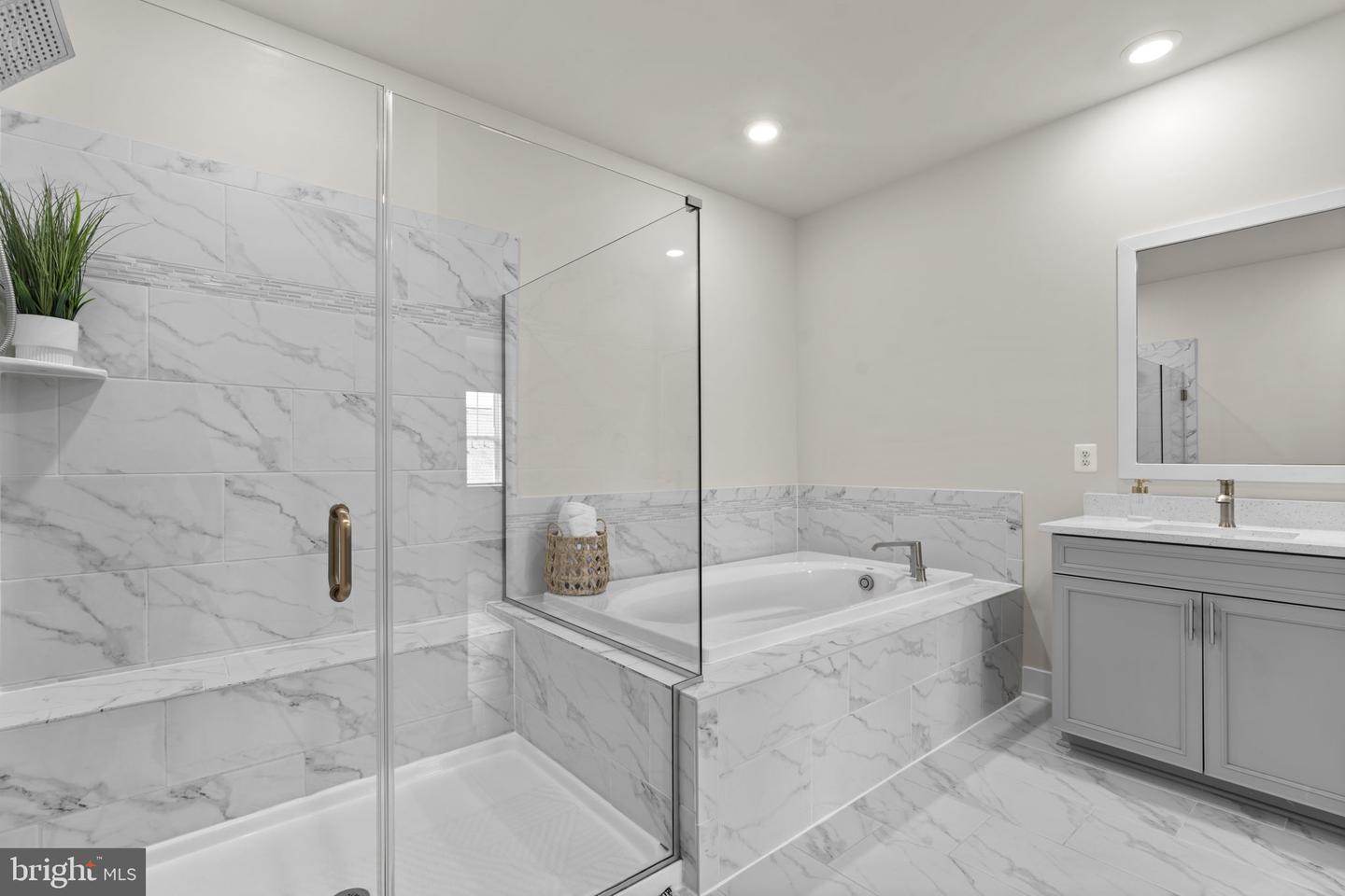 Elkridge, Maryland, 21075, United States, 3 Bedrooms Bedrooms, ,3 BathroomsBathrooms,Residential,For Sale,1939150