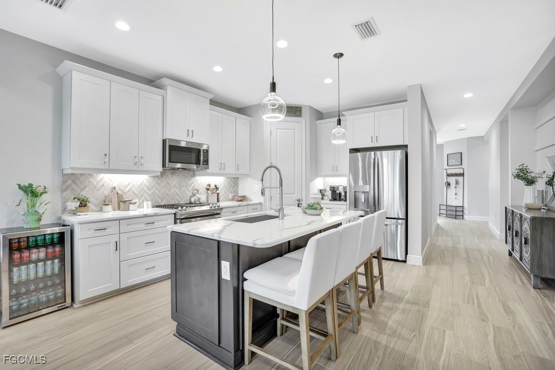 Naples, Florida, 34120, United States, 3 Bedrooms Bedrooms, ,2 BathroomsBathrooms,Residential,For Sale,1979736