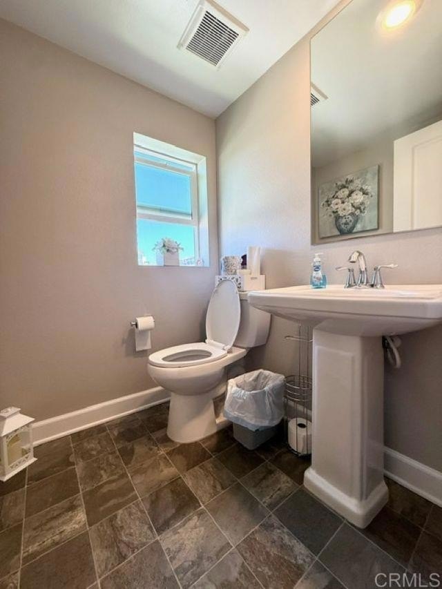 Chula Vista, California, 91915, United States, 4 Bedrooms Bedrooms, ,5 BathroomsBathrooms,Residential,For Sale,1889909