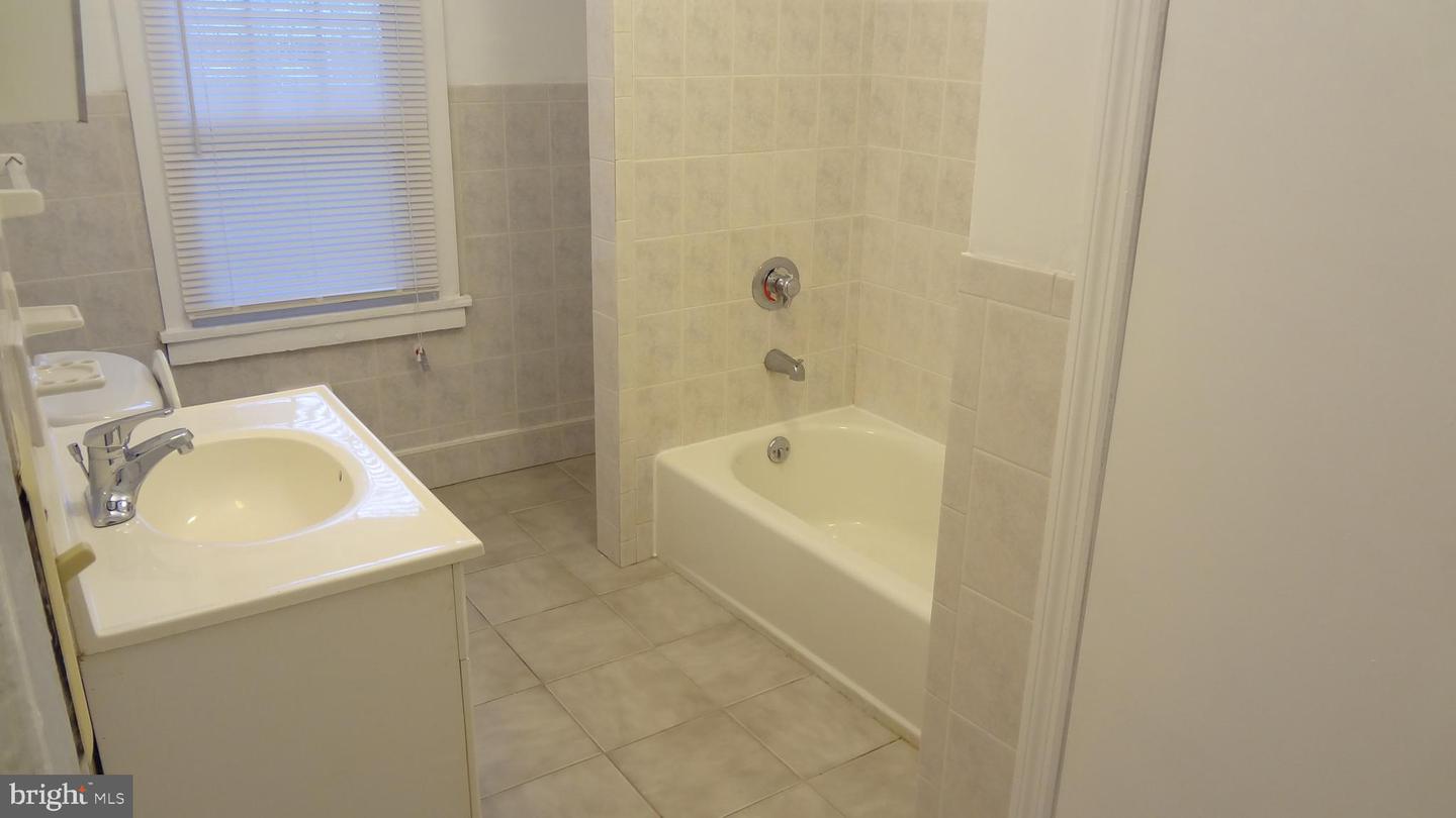 Lawrence Township, New Jersey, 08648, United States, ,Residential,For Sale,1927420