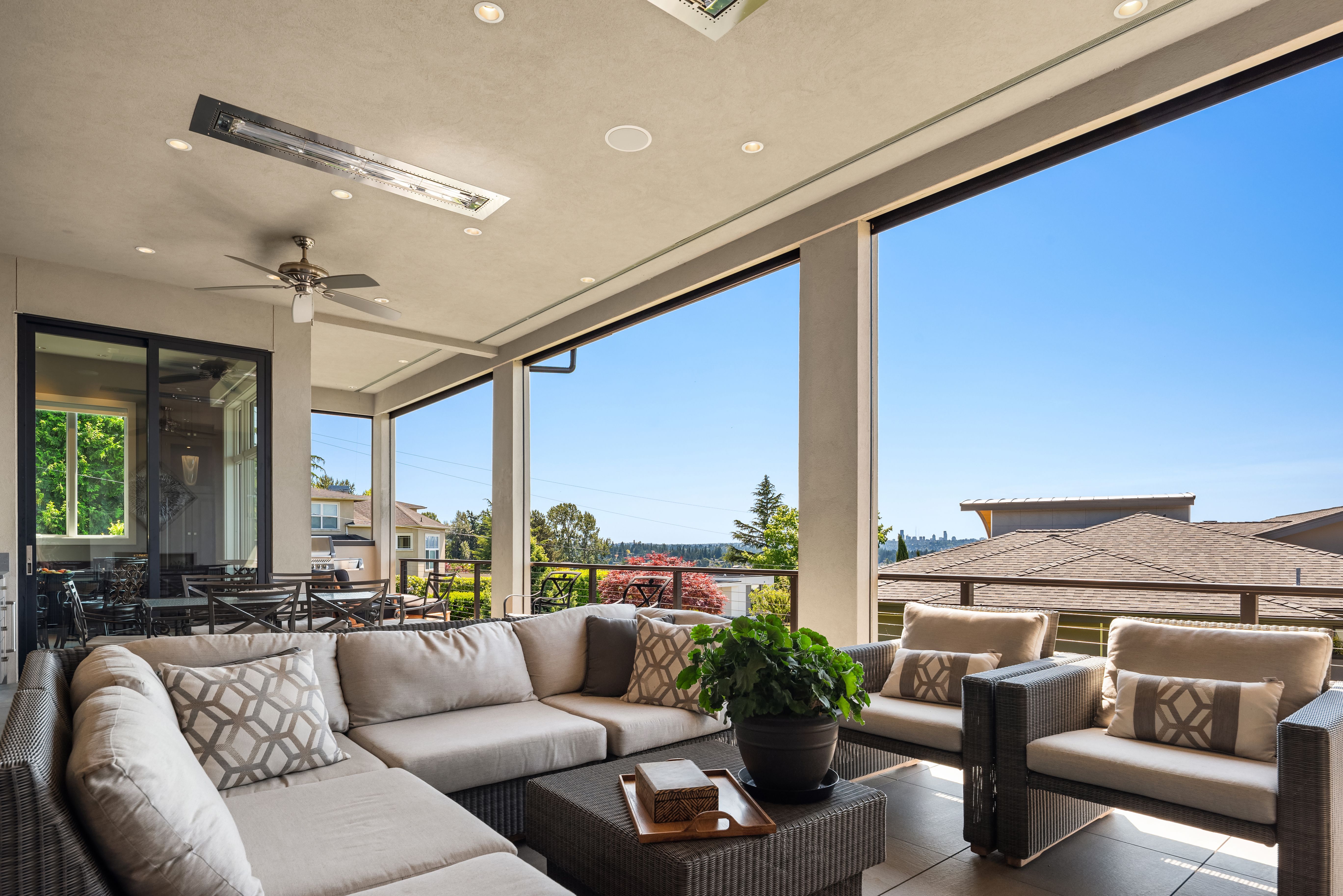  10410 NE 58th St, Kirkland, WA 98033 - 物件實景