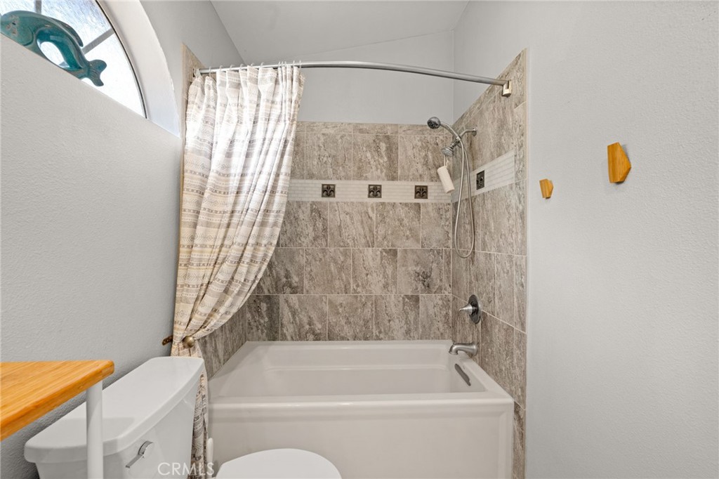 Costa Mesa, California, 92626, United States, 2 Bedrooms Bedrooms, ,2 BathroomsBathrooms,Residential,For Sale,1928708