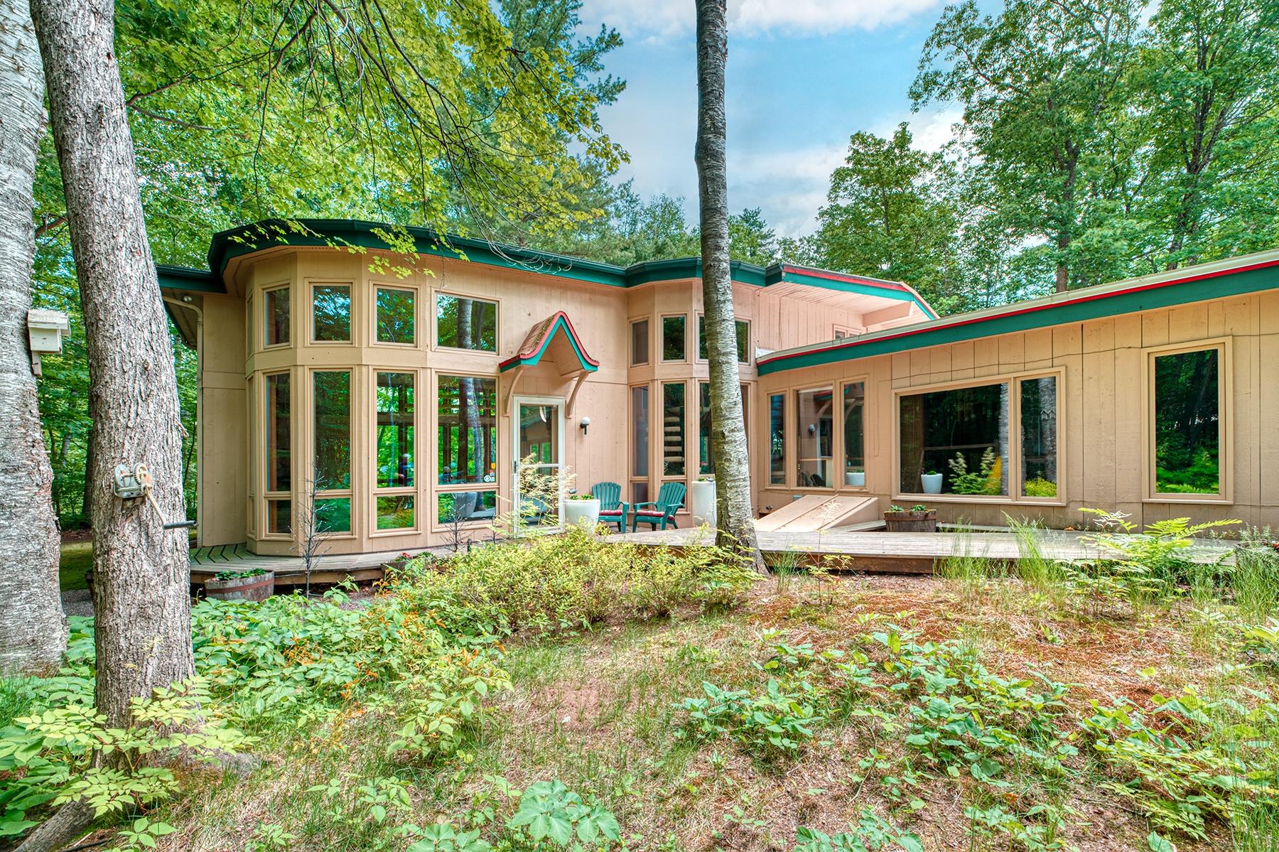 Manitowish Waters, Wisconsin, 54545, United States, 4 Bedrooms Bedrooms, ,3 BathroomsBathrooms,Residential,For Sale,1974750