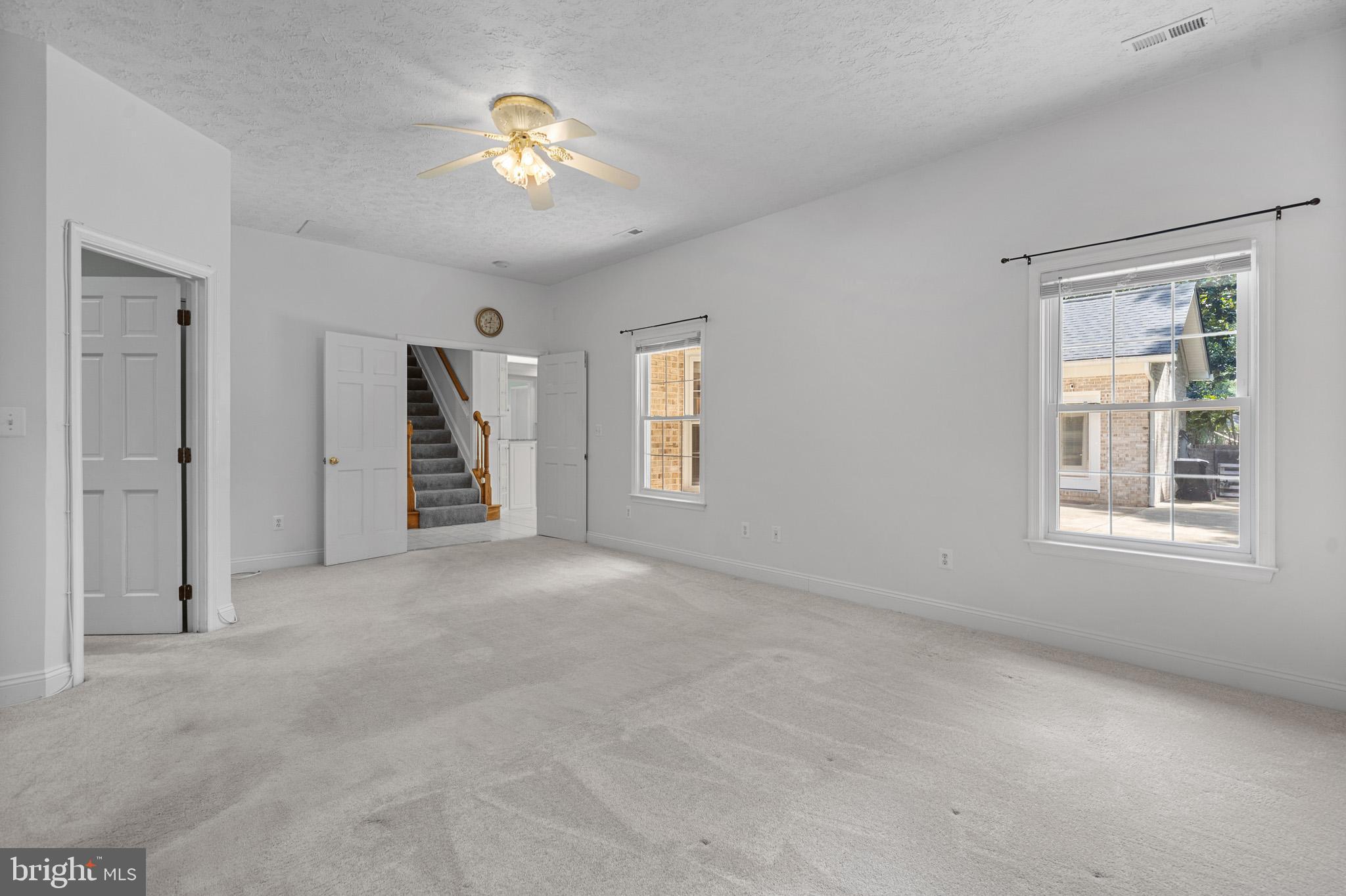 Issue, Maryland, 20645, United States, 5 Bedrooms Bedrooms, ,5 BathroomsBathrooms,Residential,For Sale,1912917