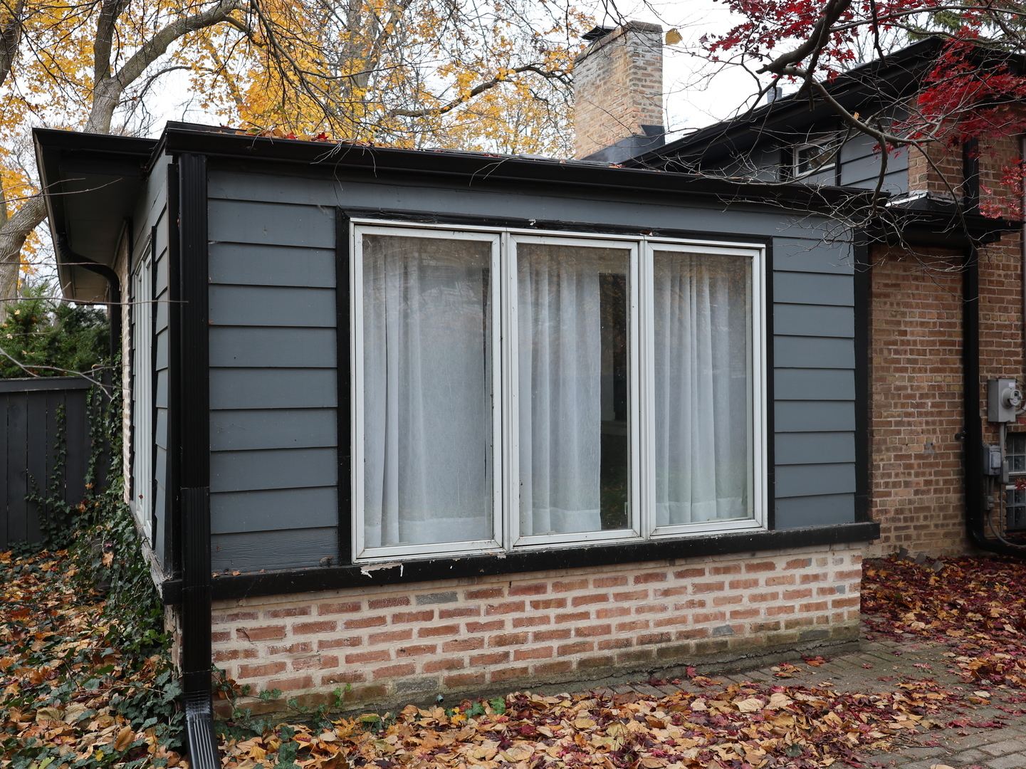 Evanston, Illinois, 60203, United States, 2 Bedrooms Bedrooms, ,2 BathroomsBathrooms,Residential,For Sale,1990766