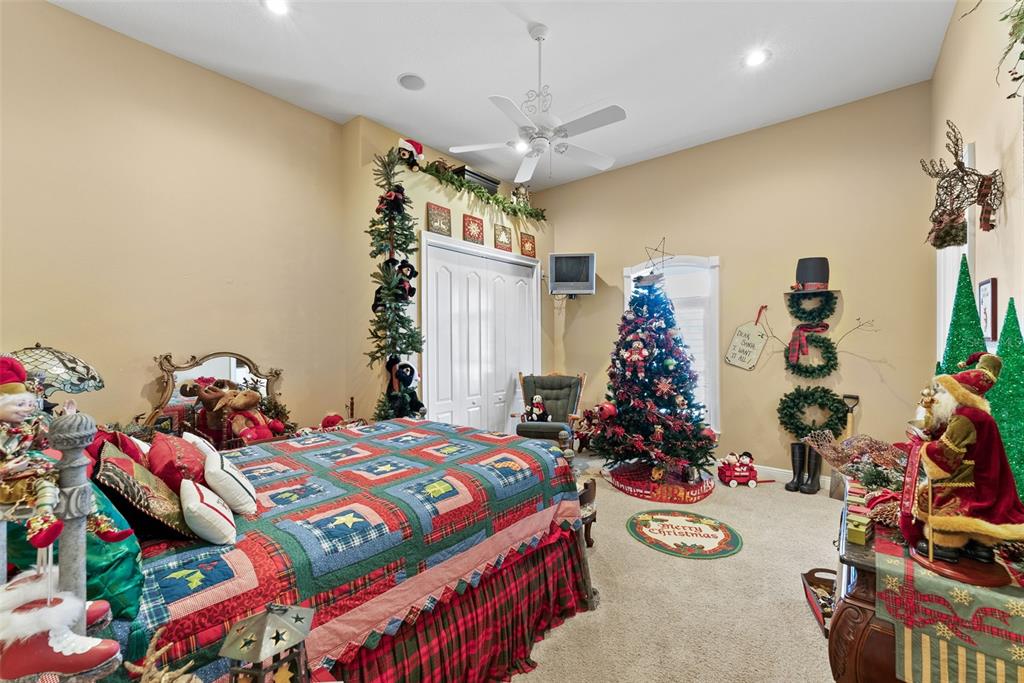 Thonotosassa, Florida, 33592, United States, 4 Bedrooms Bedrooms, ,7 BathroomsBathrooms,Residential,For Sale,1788935