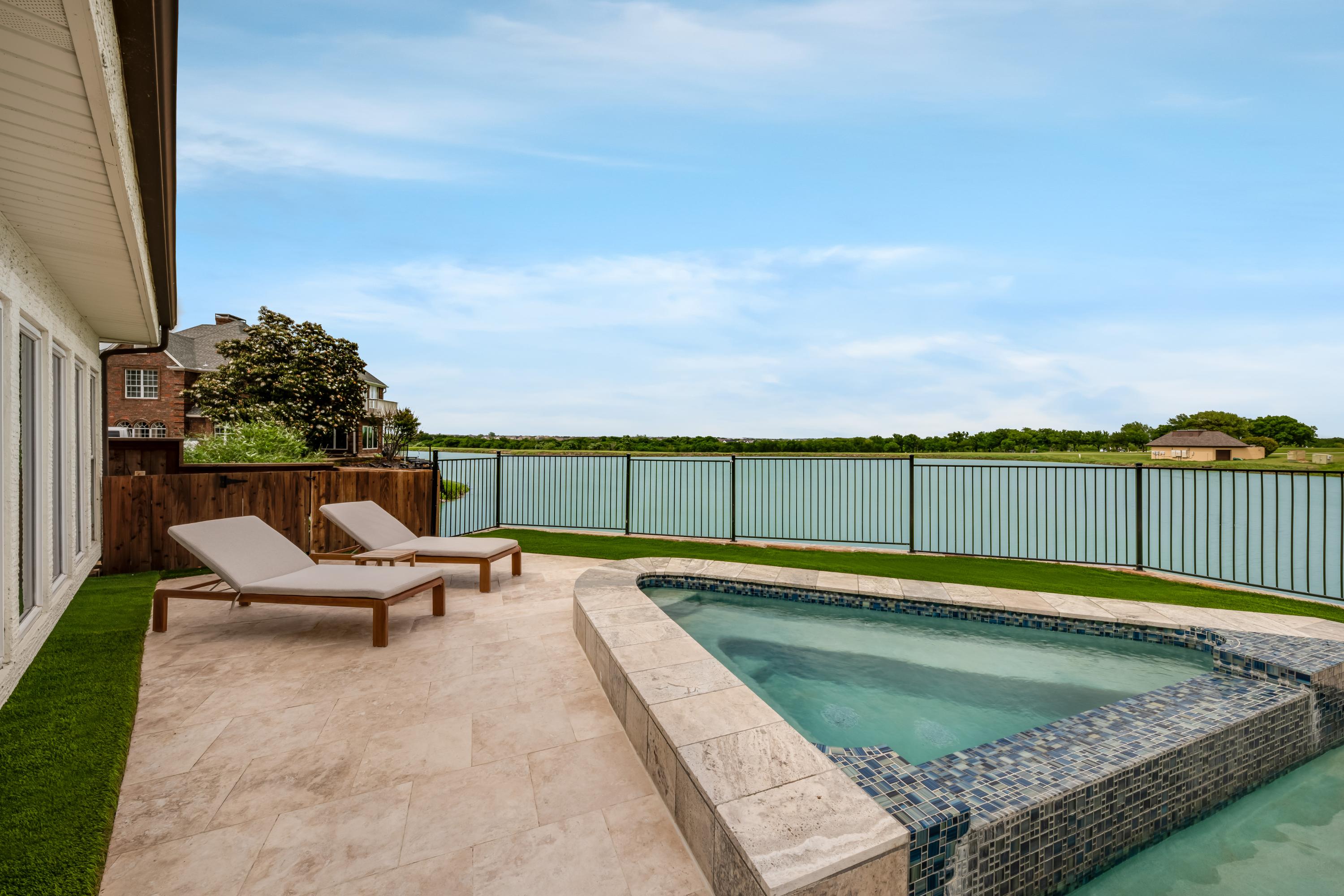  A Private Vantage Point Above the 18th Green, Sweeping Views, and a Lap Pool - 物件實景
