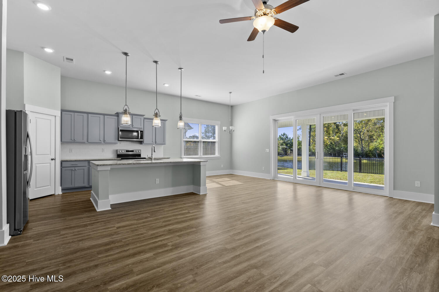 Surf City, North Carolina, 28445, United States, 4 Bedrooms Bedrooms, ,2 BathroomsBathrooms,Residential,For Sale,1987311