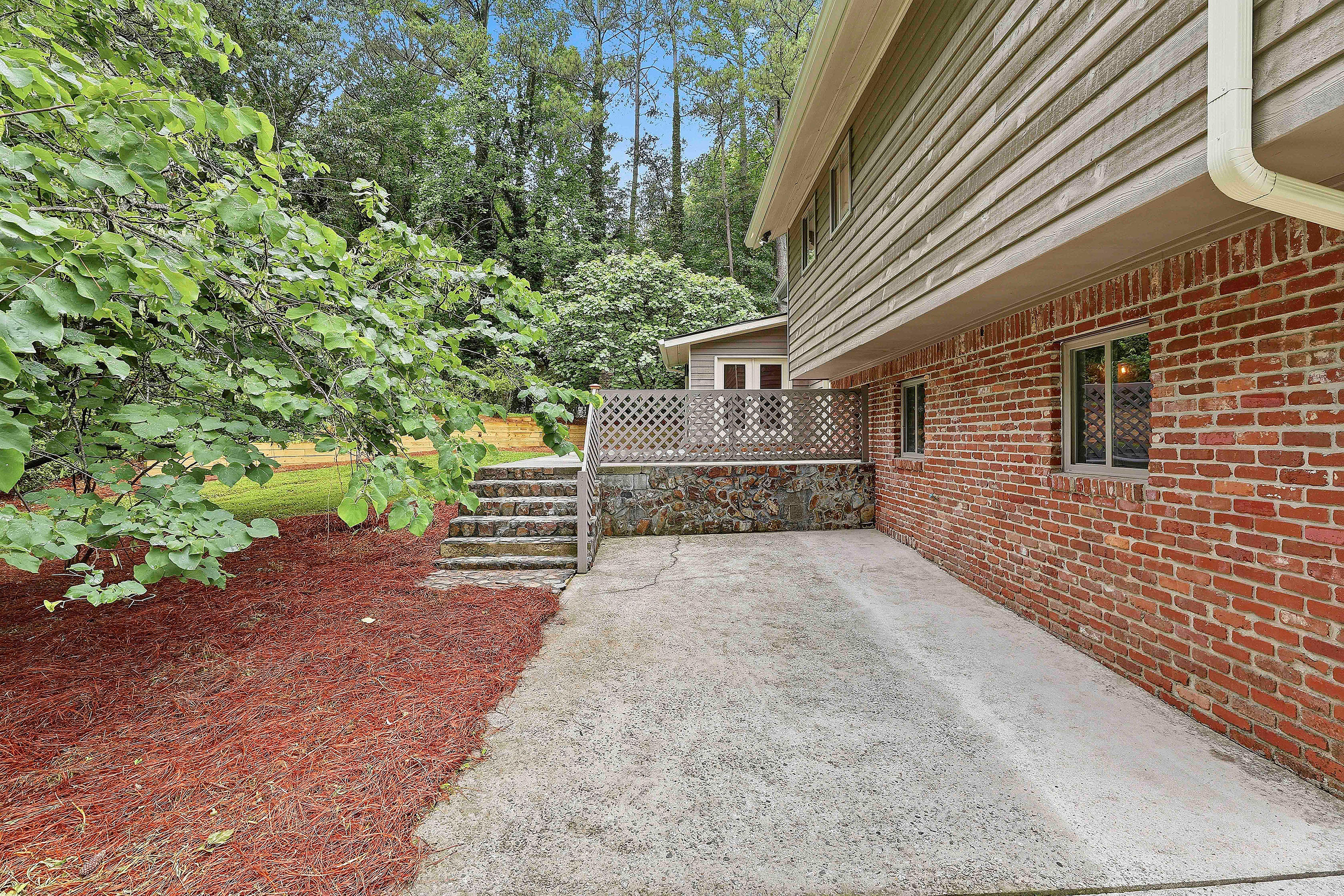  Picture Perfect Home Embodies Mid-century Elegance and Charm - 物件實景