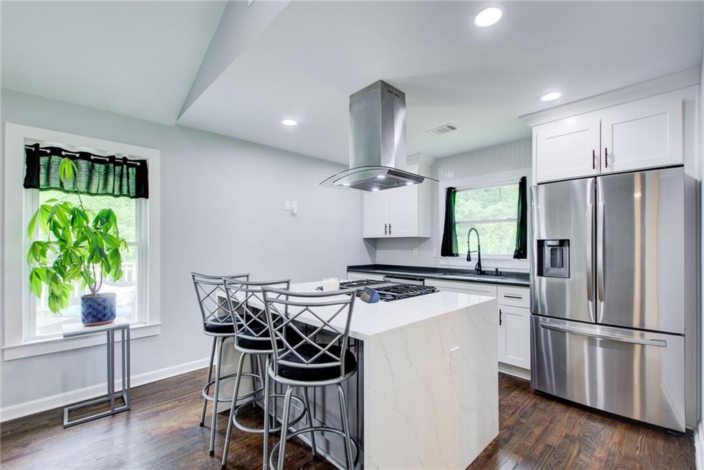 Atlanta, Georgia, 30311, United States, 4 Bedrooms Bedrooms, ,3 BathroomsBathrooms,Residential,For Sale,1856259