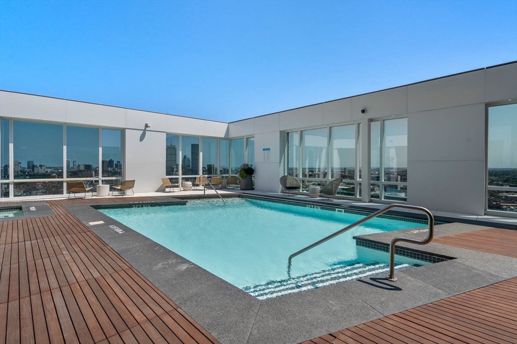Boston, Massachusetts, 02215, United States, 1 Bedroom Bedrooms, ,1 BathroomBathrooms,Residential,For Sale,1938764
