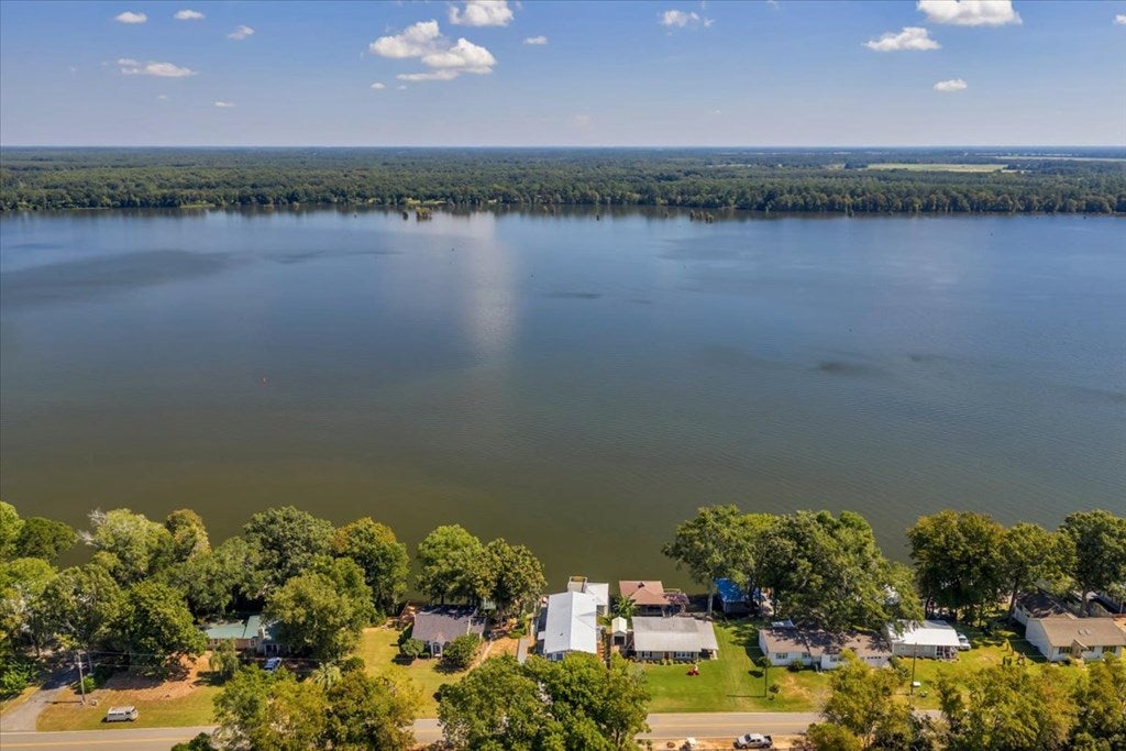 Cobb, Georgia, 31015, United States, 3 Bedrooms Bedrooms, ,2 BathroomsBathrooms,Residential,For Sale,1993846