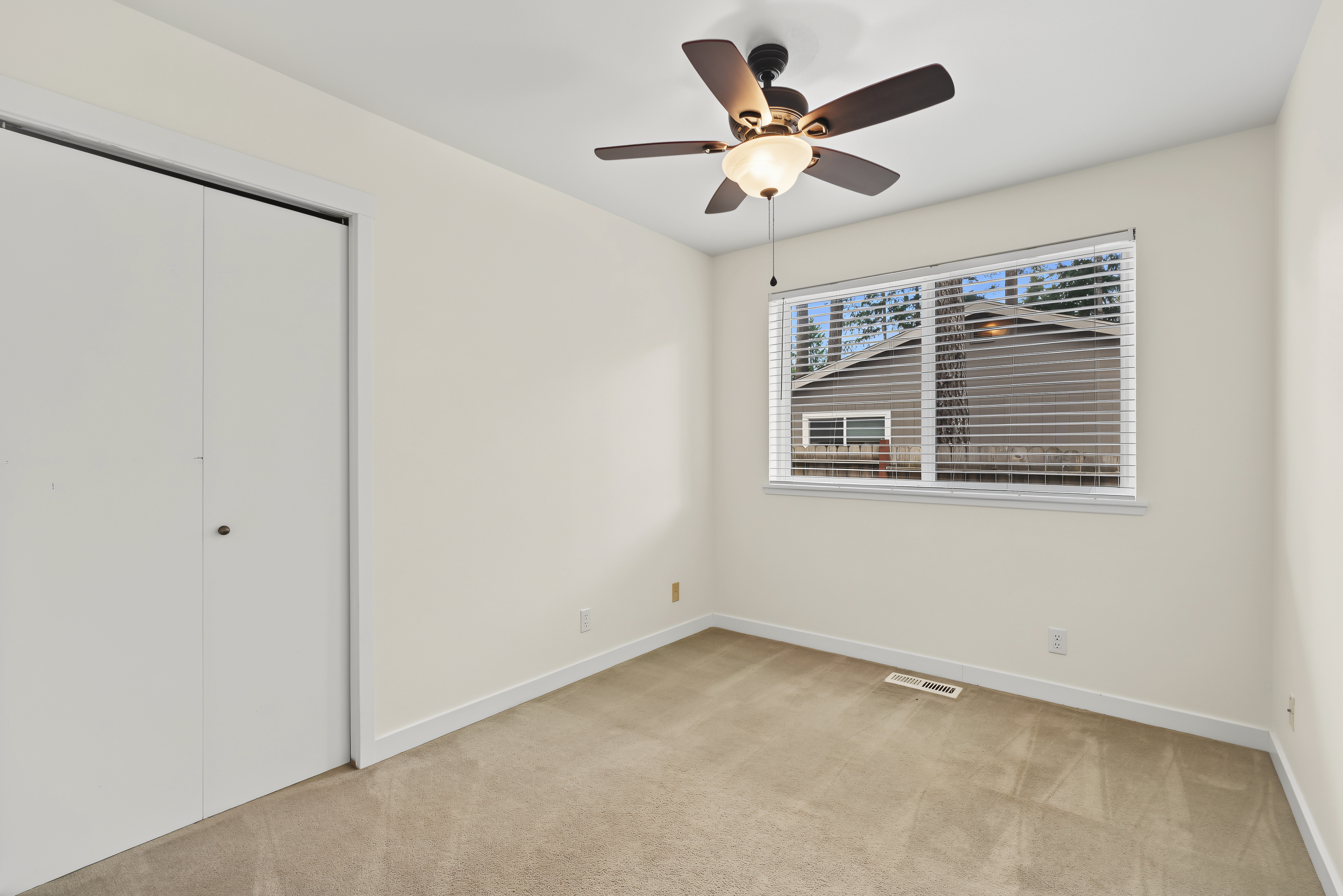  1451 E Old Ranch Rd, Allyn, WA 98524 - 物件實景