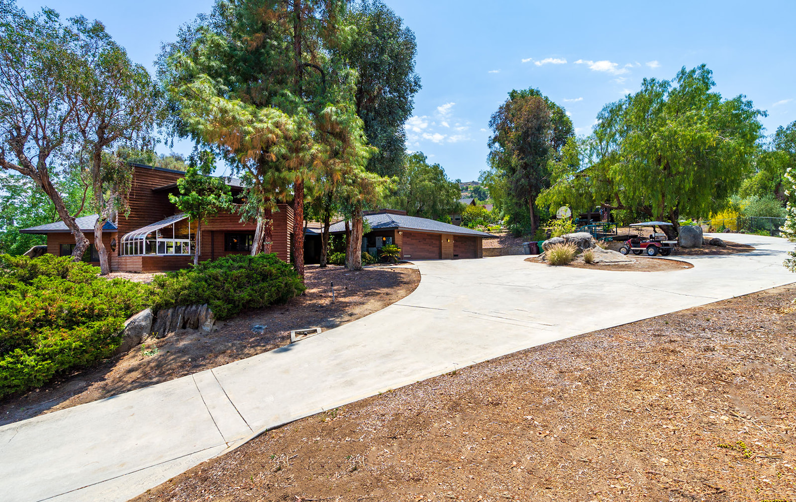 Hemet, California, 92544, United States, 6 Bedrooms Bedrooms, ,6 BathroomsBathrooms,Residential,For Sale,1849818
